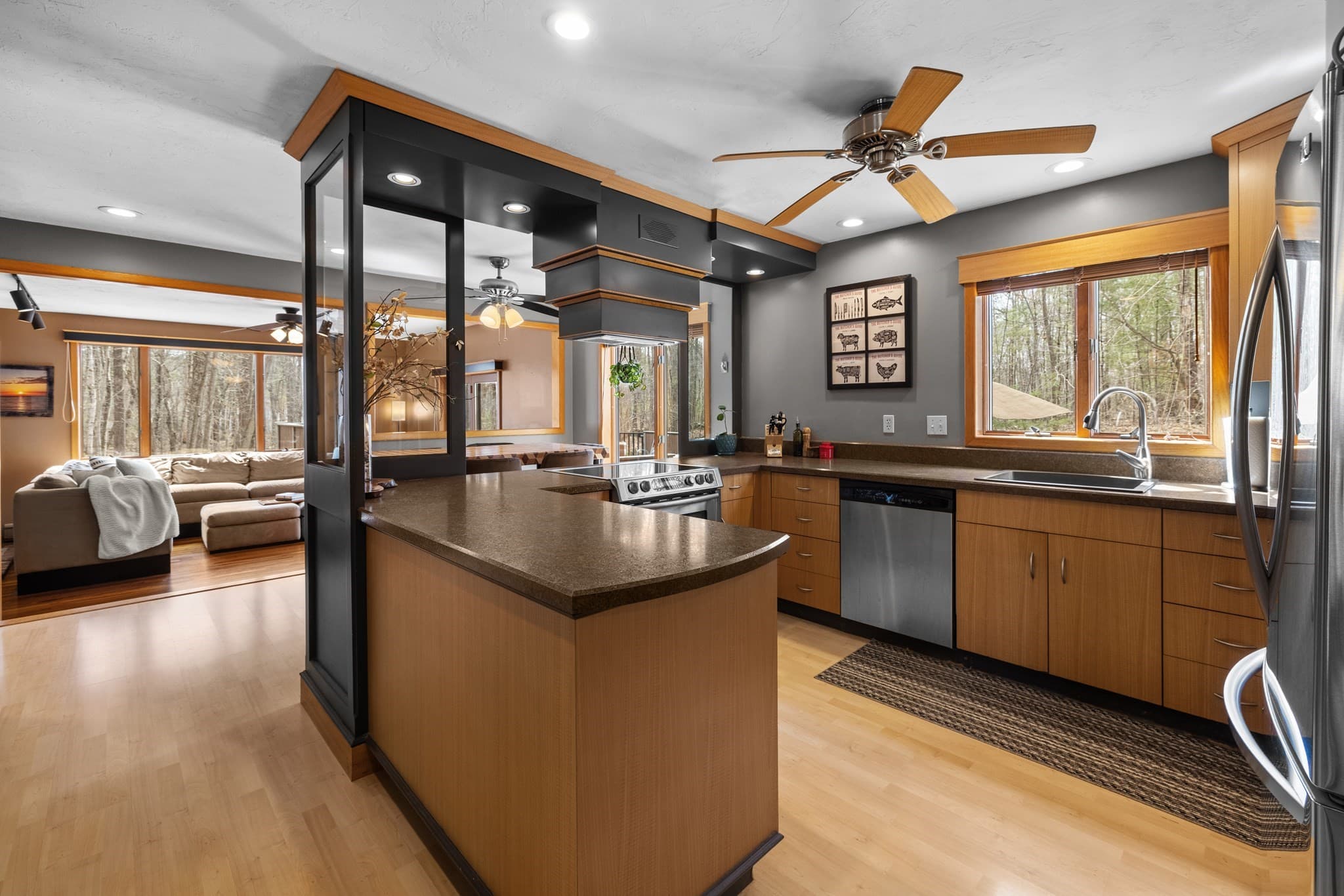 Single Family Residence at 275 Chestnut, Uxbridge MA 01569, Uxbridge, photo 10 of 42