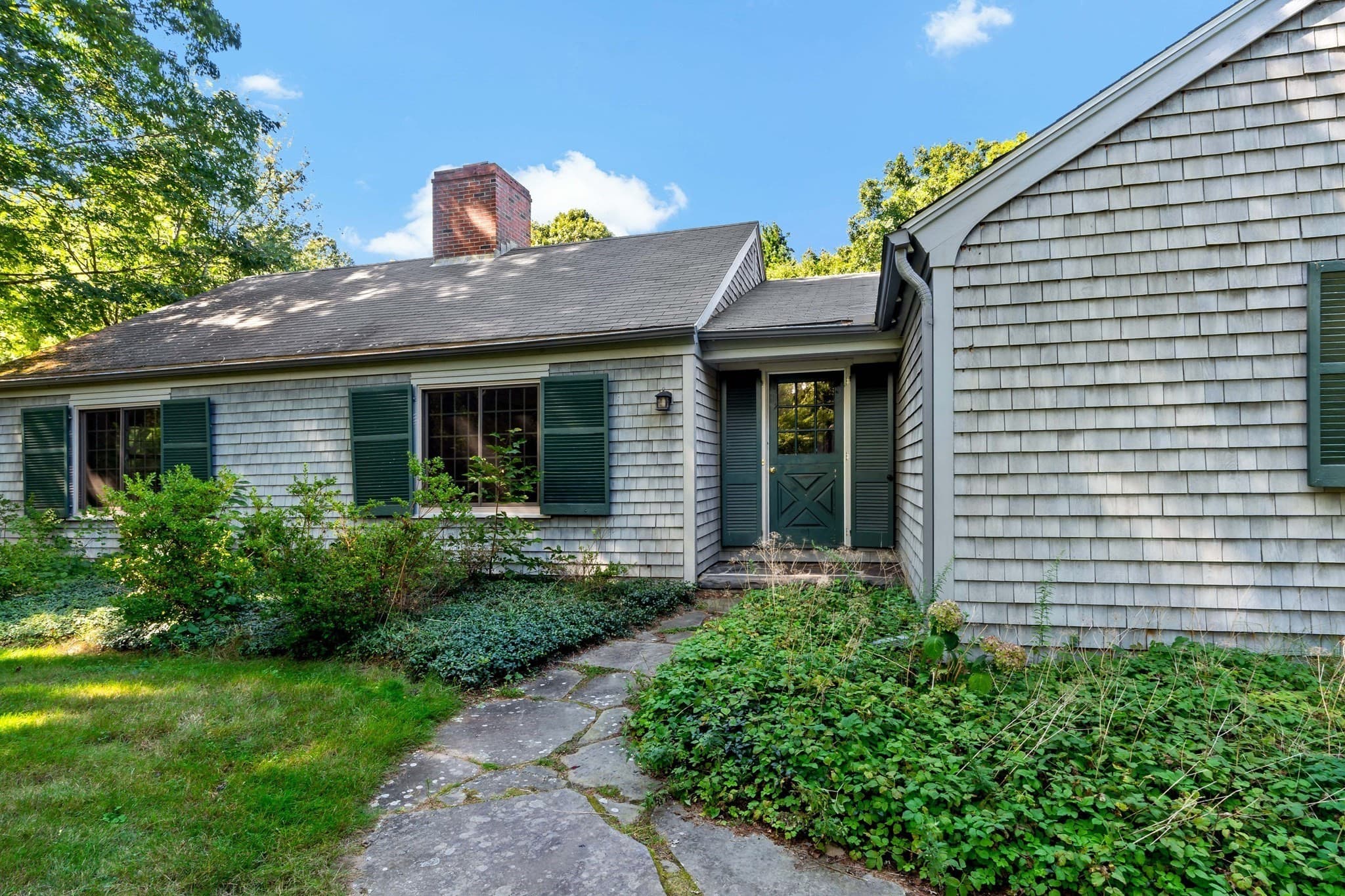 Equestrian at 84 Carpenter St, Rehoboth MA 02769, Rehoboth, photo 3 of 41