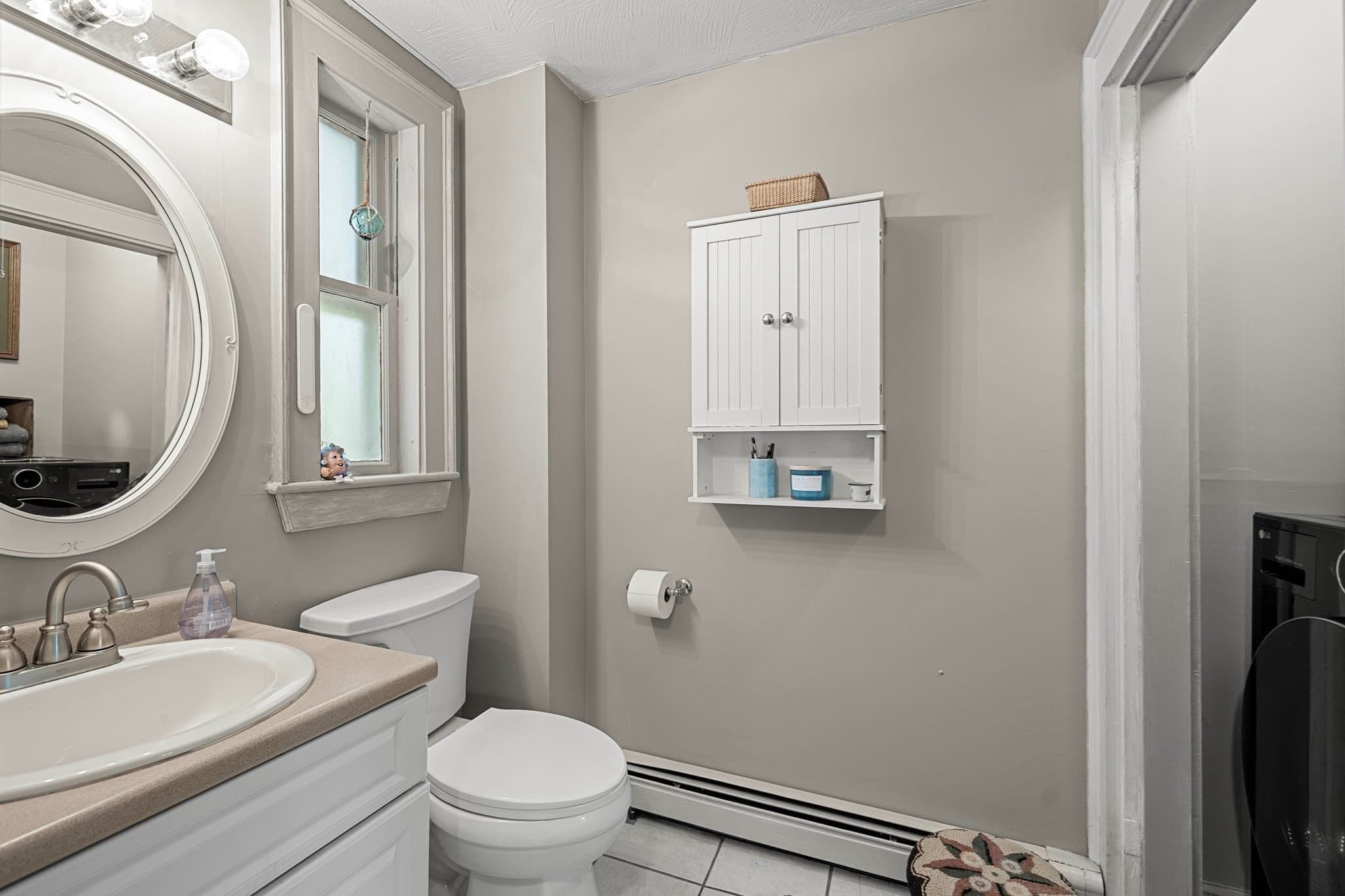 Condominium at 376 Main St # 4, Amesbury MA 01913, Amesbury, photo 24 of 33