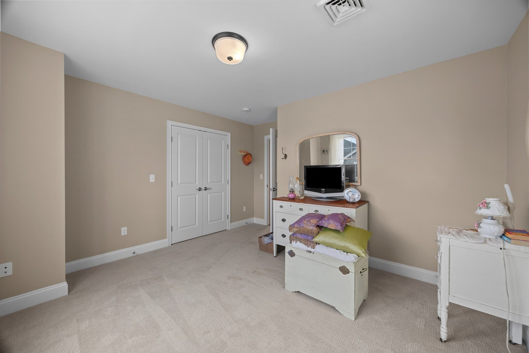 Condominium at 27 Eagle Nest # 27, Clinton MA 01510, Clinton, photo 22 of 36
