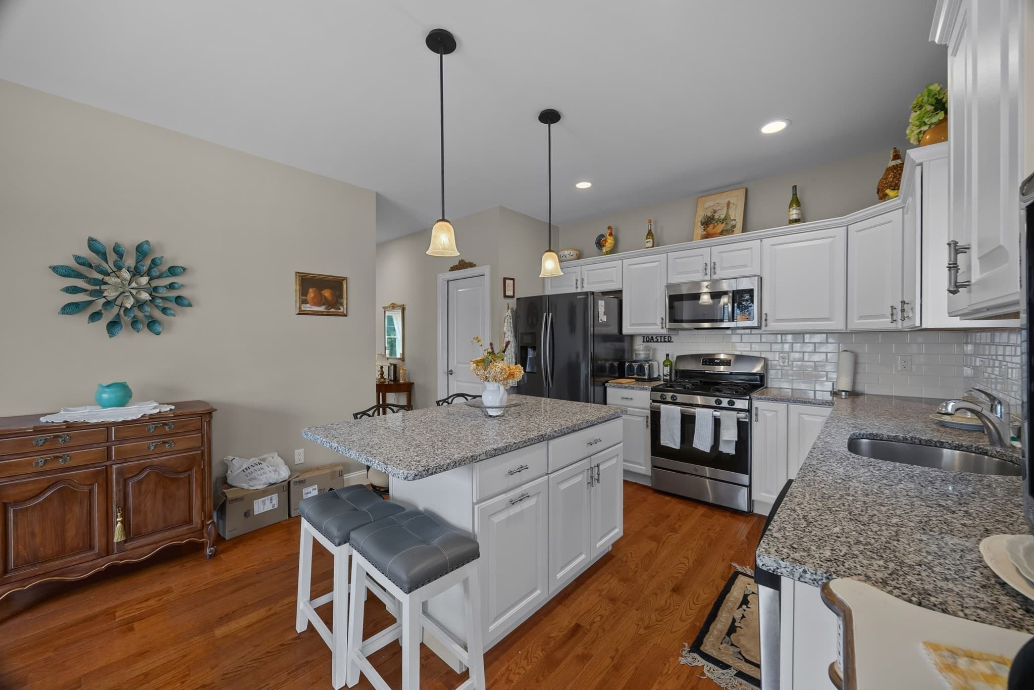 Condominium at 27 Eagle Nest # 27, Clinton MA 01510, Clinton, photo 9 of 36