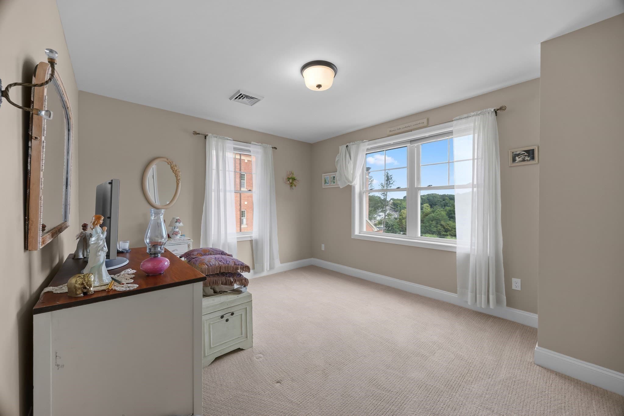 Condominium at 27 Eagle Nest # 27, Clinton MA 01510, Clinton, photo 21 of 36