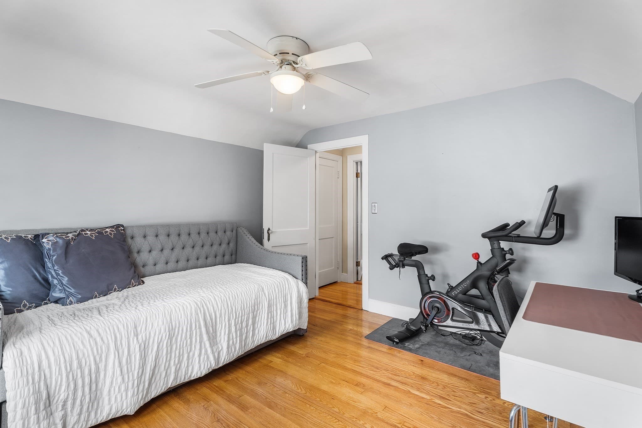 Single Family Residence at 403 June St, Worcester MA 01602, Worcester, photo 24 of 33