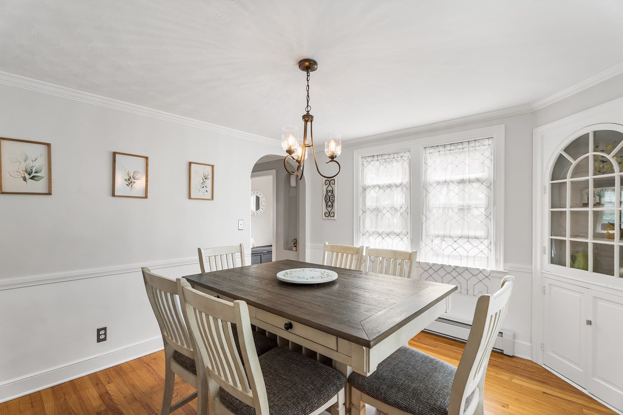 Single Family Residence at 403 June St, Worcester MA 01602, Worcester, photo 8 of 33