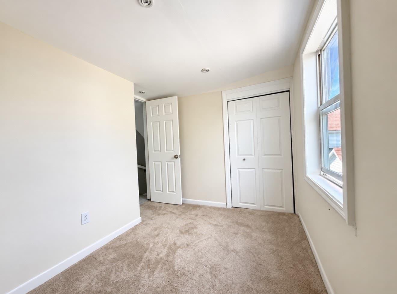 Single Family Residence at 298 Onset Ave, Wareham MA 02558, Wareham, photo 13 of 16