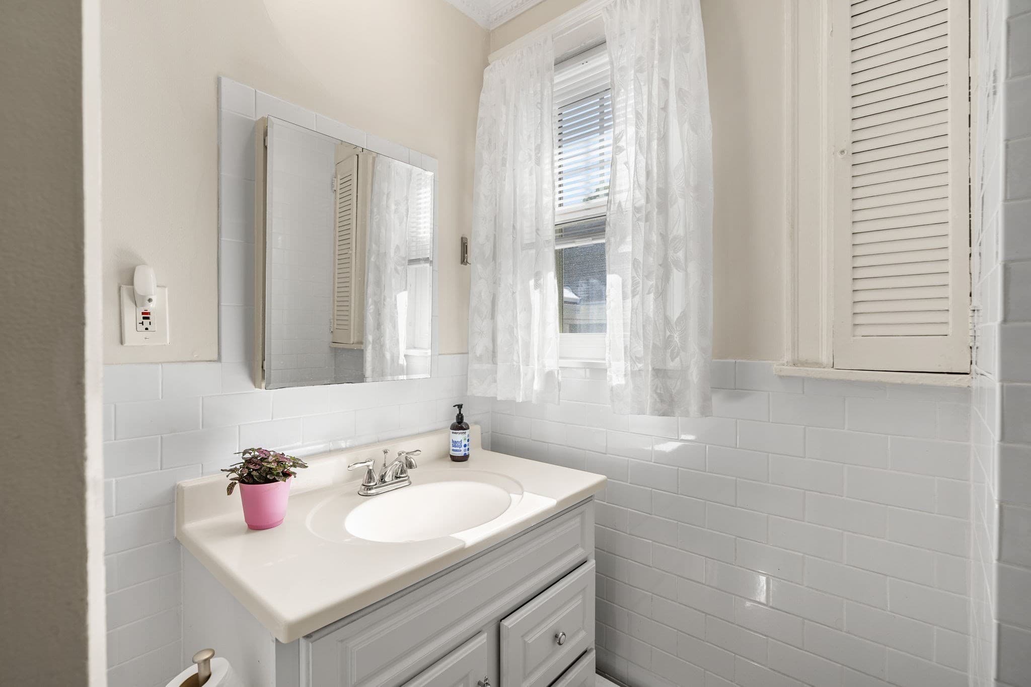 Condominium at 102 Main Street # T, Andover MA 01810, Andover, photo 33 of 38