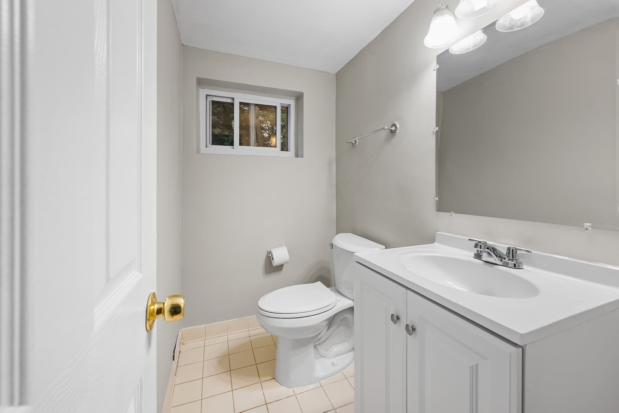 Single Family Residence at 23 Poplar St, Sudbury MA 01776, Sudbury, photo 24 of 32
