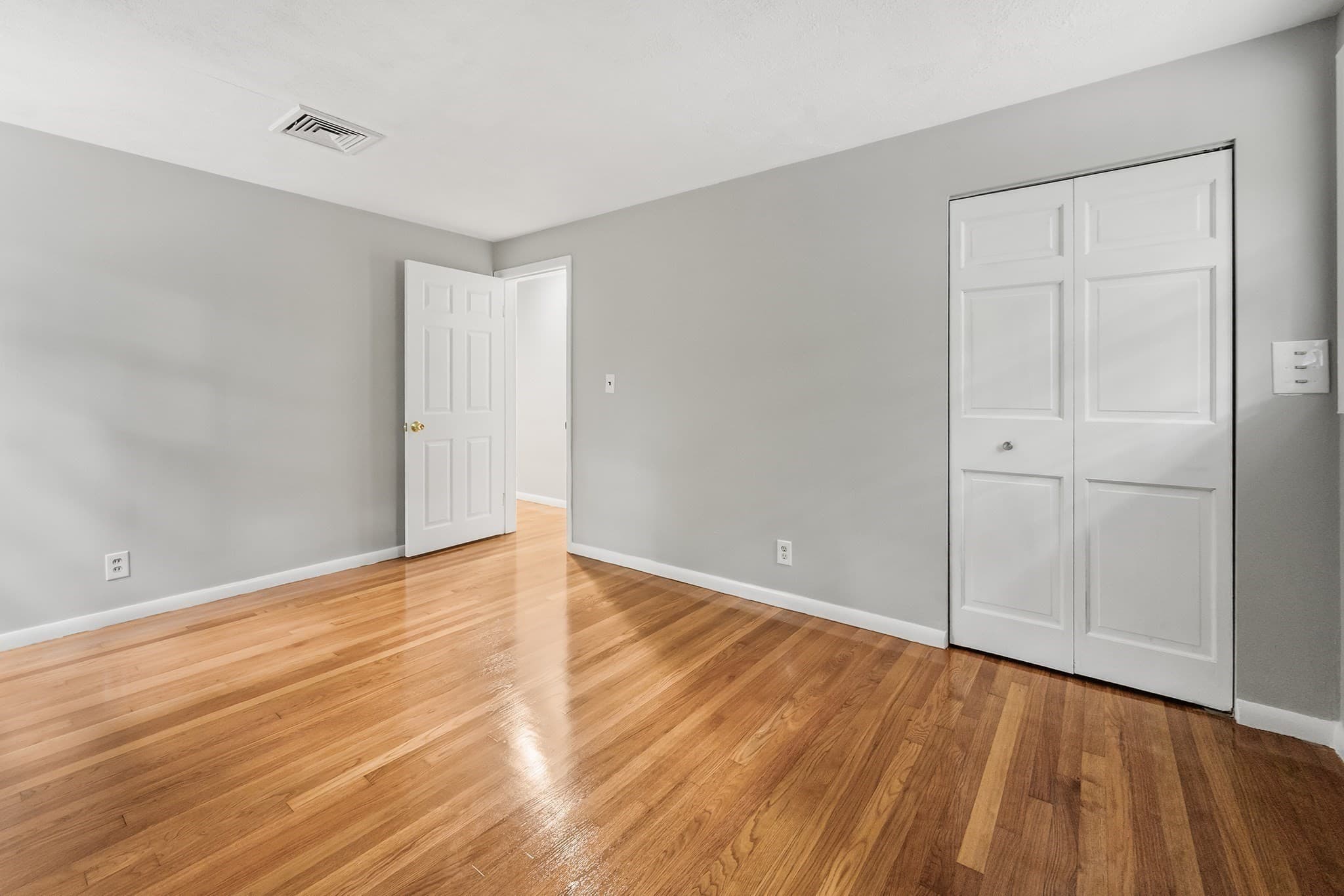 Single Family Residence at 23 Poplar St, Sudbury MA 01776, Sudbury, photo 14 of 32