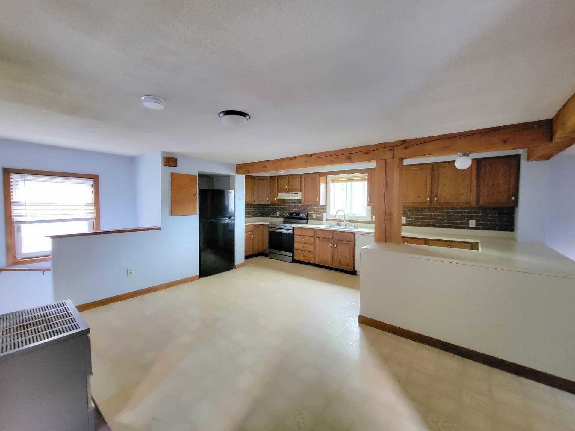 2 Family - 2 Units Up/Down at 103 Ash Street, Gardner MA 01440, Gardner, photo 12 of 25