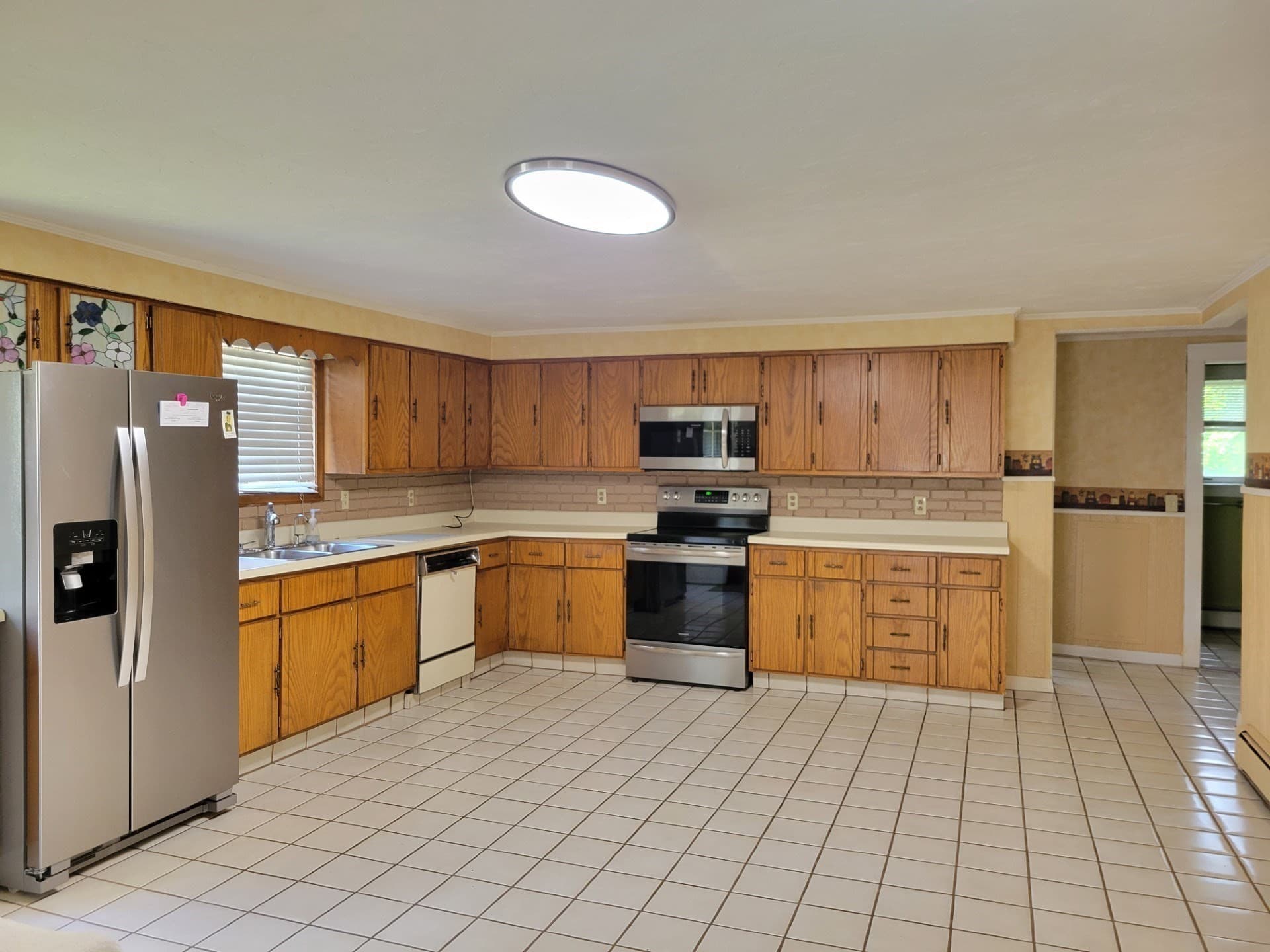 2 Family - 2 Units Up/Down at 103 Ash Street, Gardner MA 01440, Gardner, photo 3 of 25