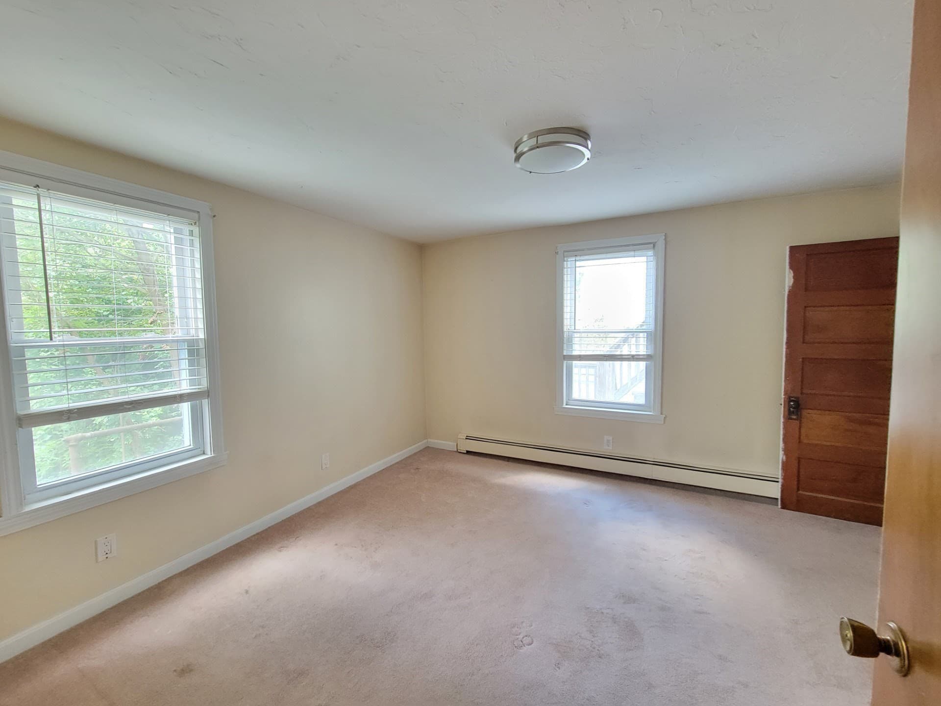 2 Family - 2 Units Up/Down at 103 Ash Street, Gardner MA 01440, Gardner, photo 9 of 25
