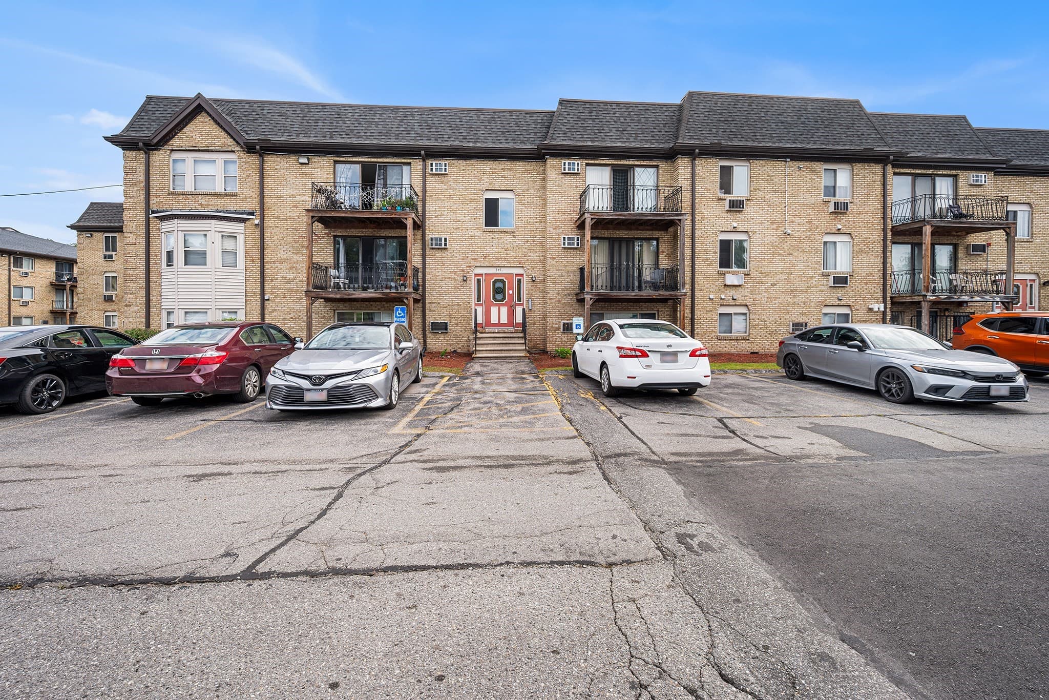 347 Pawtucket Blvd # 3, Lowell MA 01854