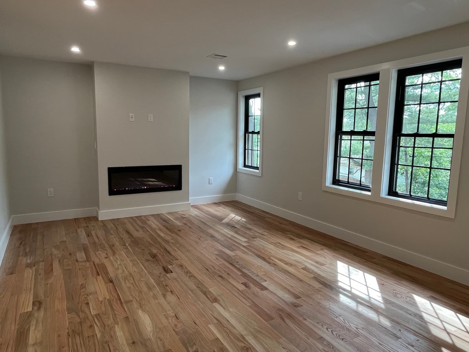 Condominium at 46 Emond St # A, Northbridge MA 01534, photo 4 of 23