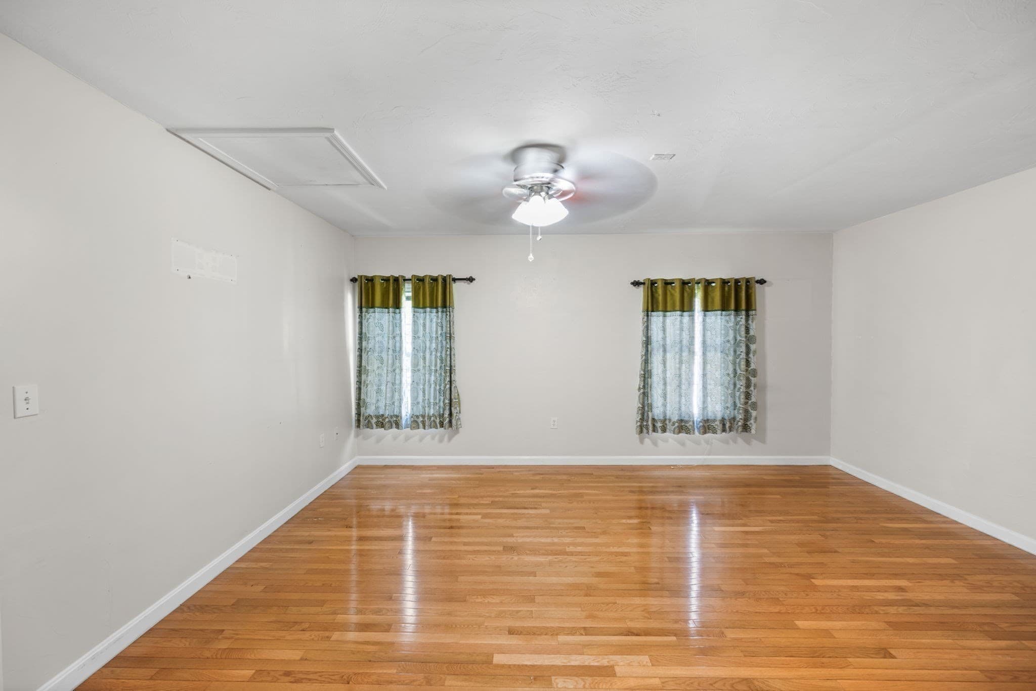 Single Family Residence at 388 Varnum Ave, Lowell MA 01854, Lowell, photo 27 of 35
