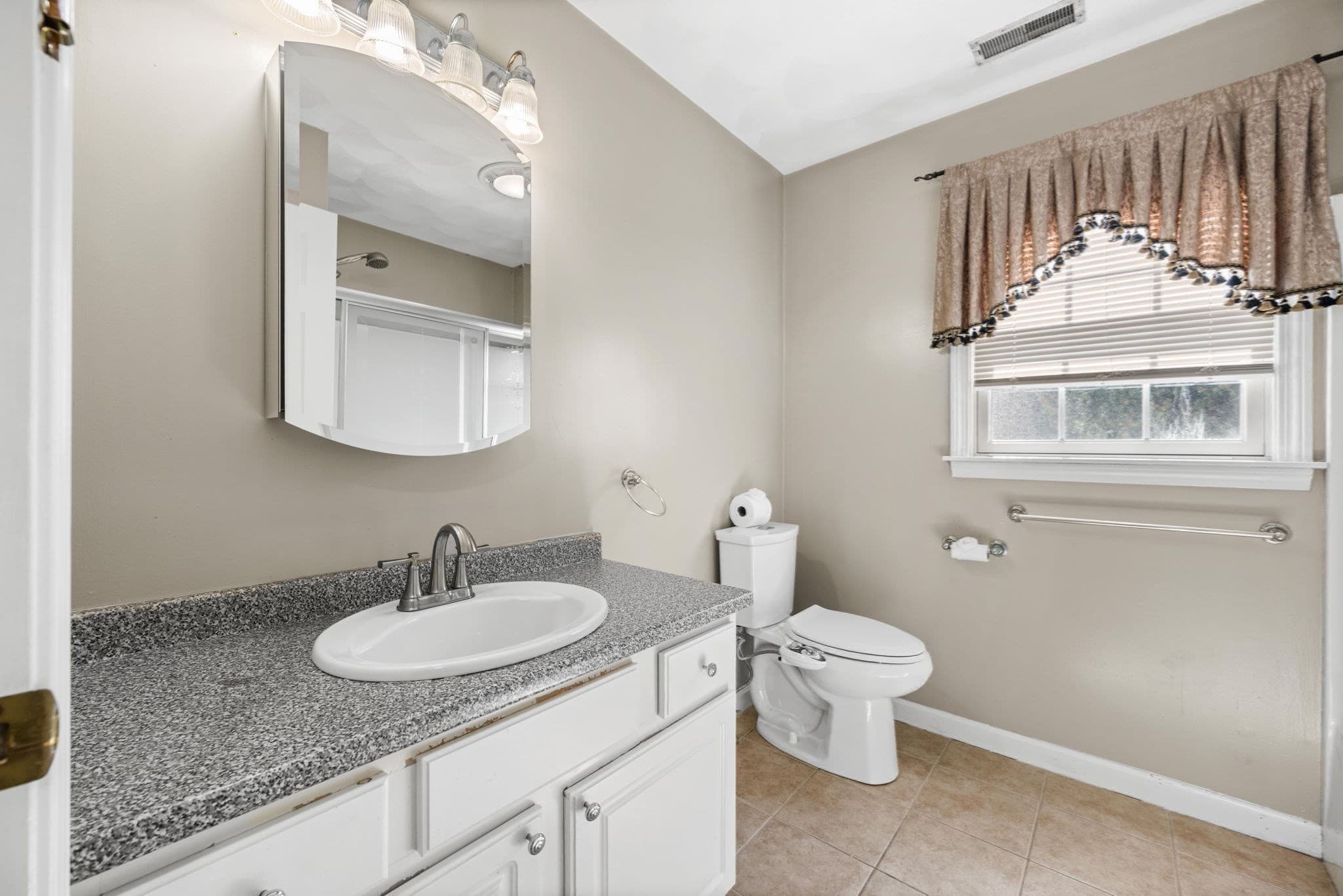 Single Family Residence at 388 Varnum Ave, Lowell MA 01854, Lowell, photo 26 of 35