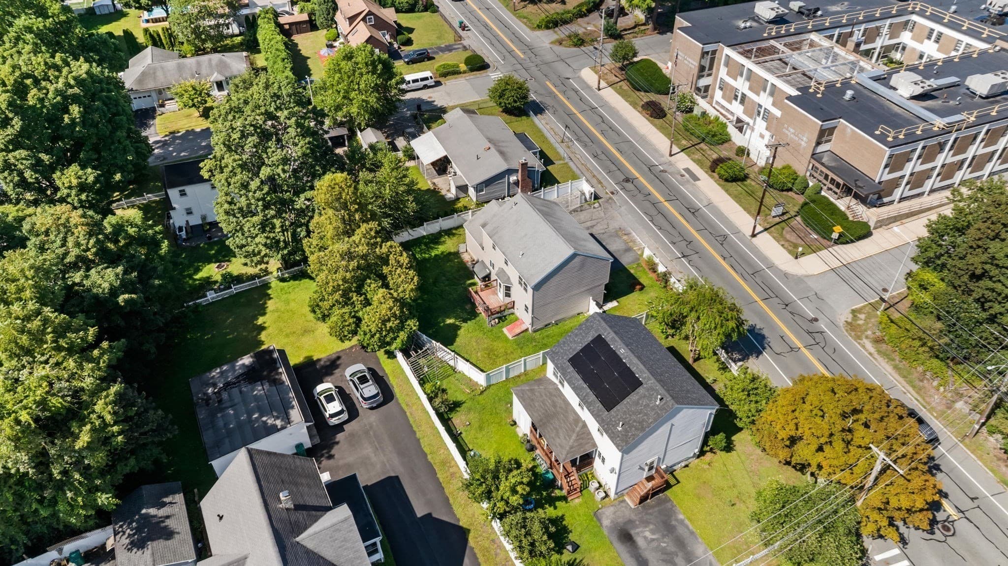 Single Family Residence at 388 Varnum Ave, Lowell MA 01854, Lowell, photo 5 of 35