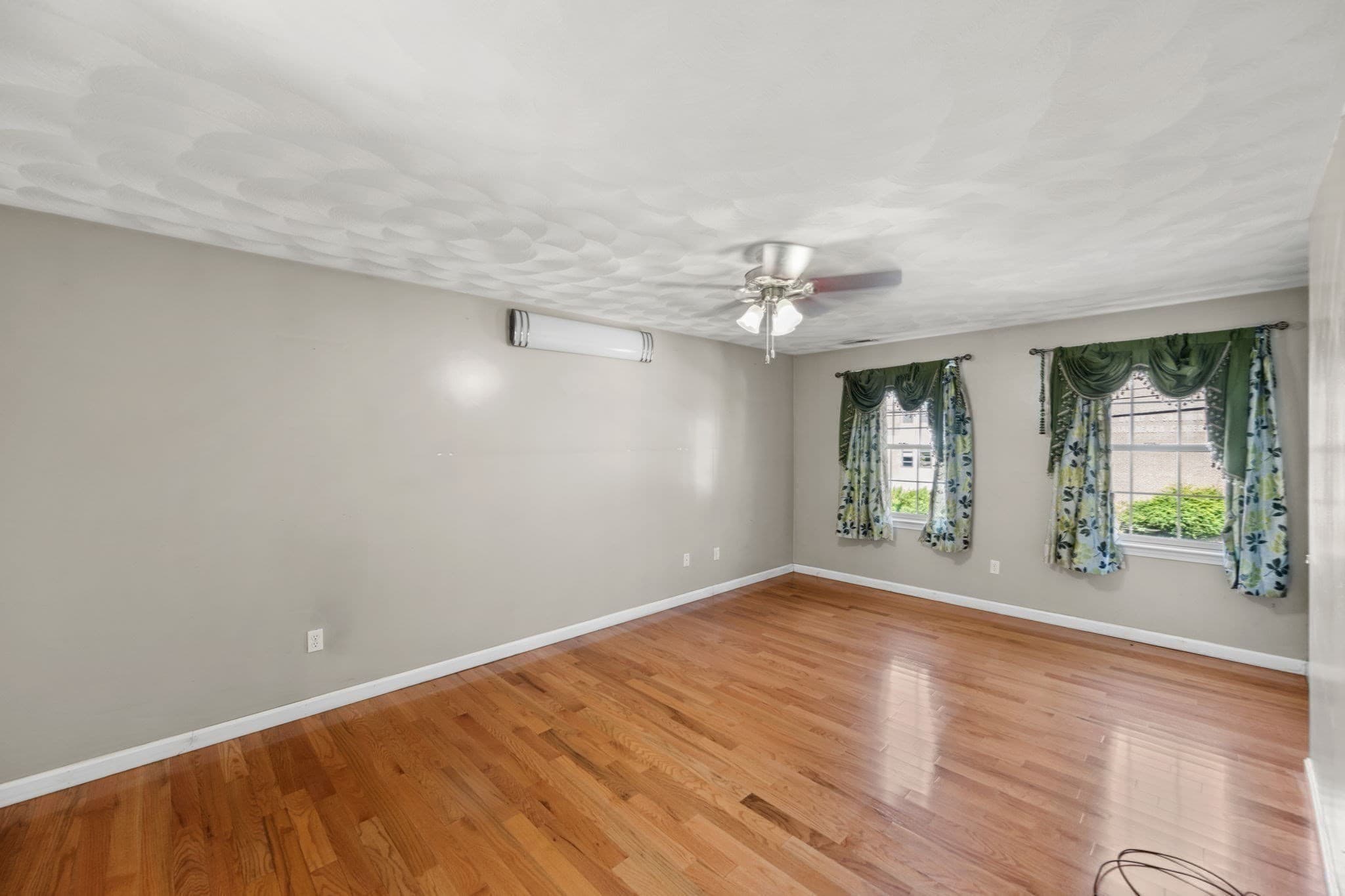 Single Family Residence at 388 Varnum Ave, Lowell MA 01854, Lowell, photo 20 of 35