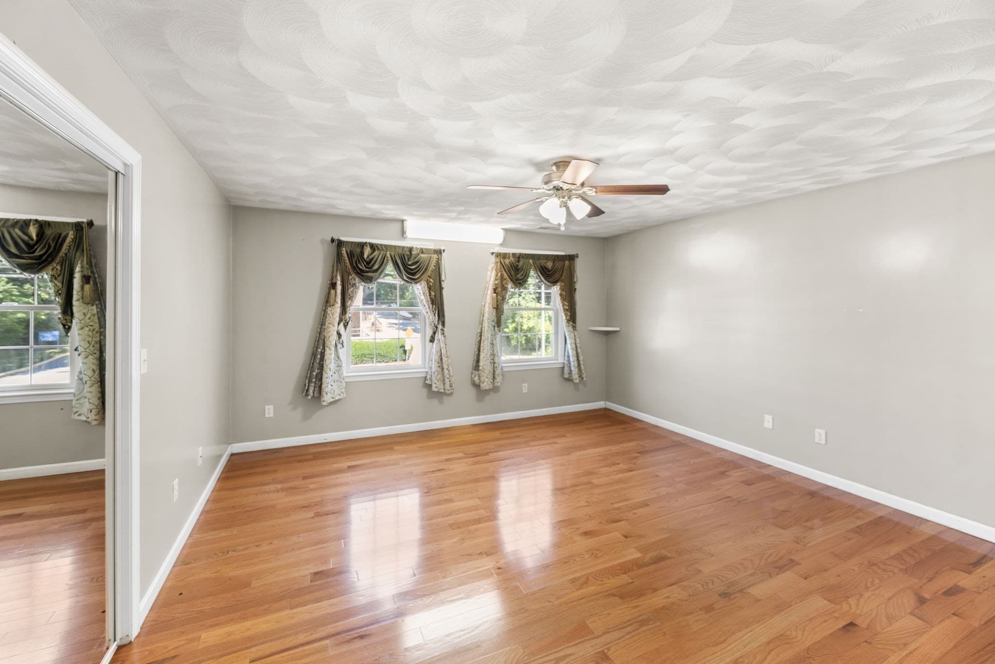 Single Family Residence at 388 Varnum Ave, Lowell MA 01854, Lowell, photo 18 of 35
