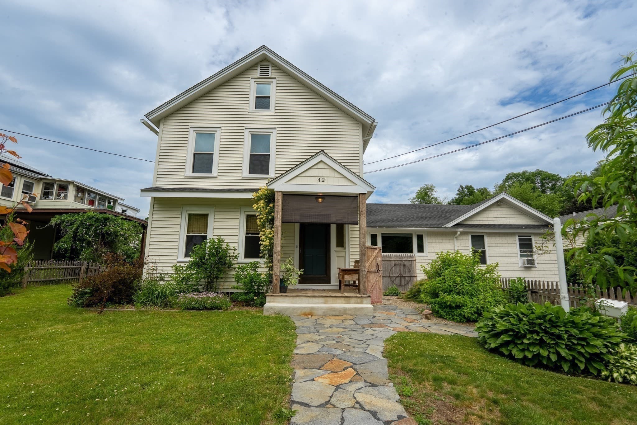 Single Family Residence at 42 Bliss, Northampton MA 01062, Northampton, photo 2 of 34