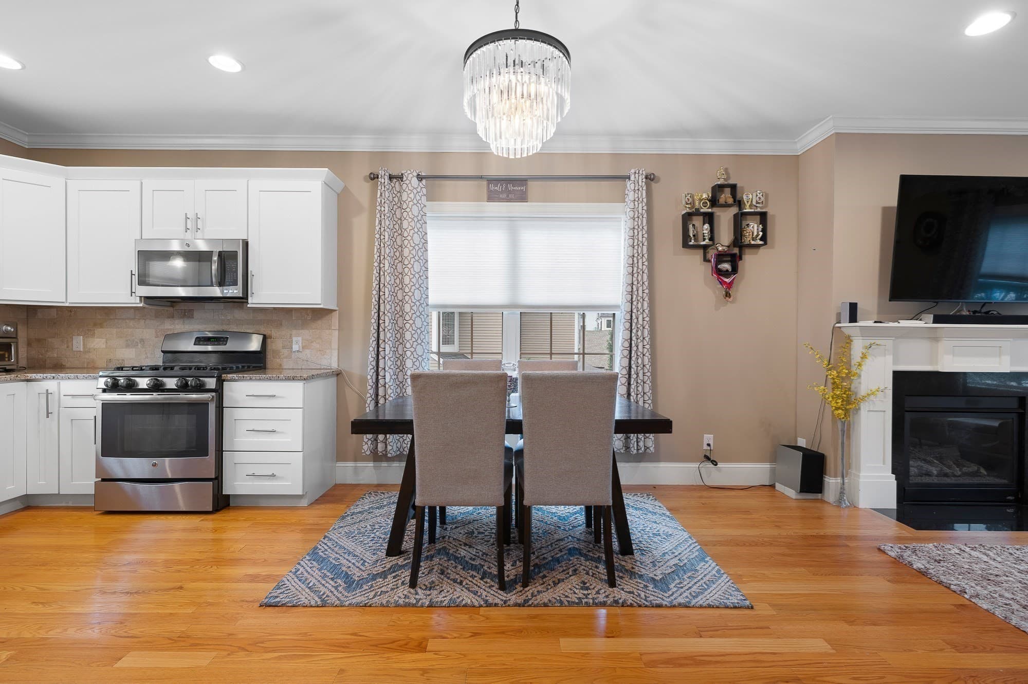 Condominium at 210 S Quinsigamond Ave # 2, Shrewsbury MA 01545, Shrewsbury, photo 5 of 39