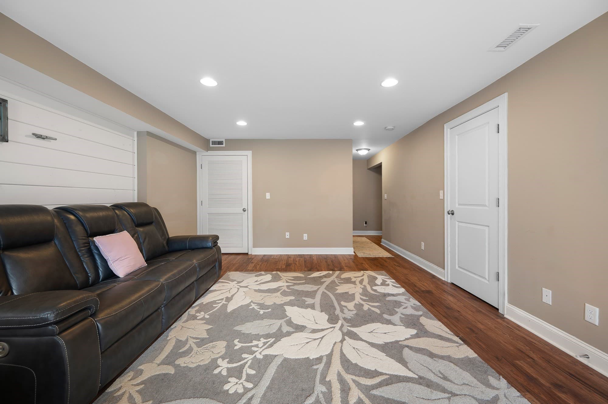 Condominium at 210 S Quinsigamond Ave # 2, Shrewsbury MA 01545, Shrewsbury, photo 24 of 39
