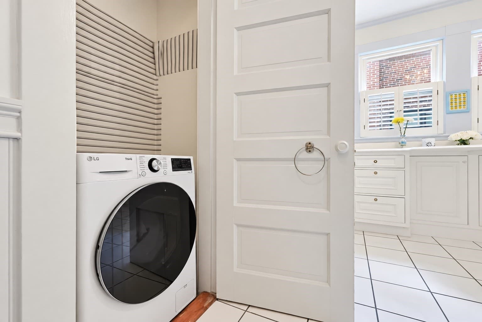 Condominium at 22 Centre St # 2, Cambridge MA 02139, Cambridge, photo 23 of 42