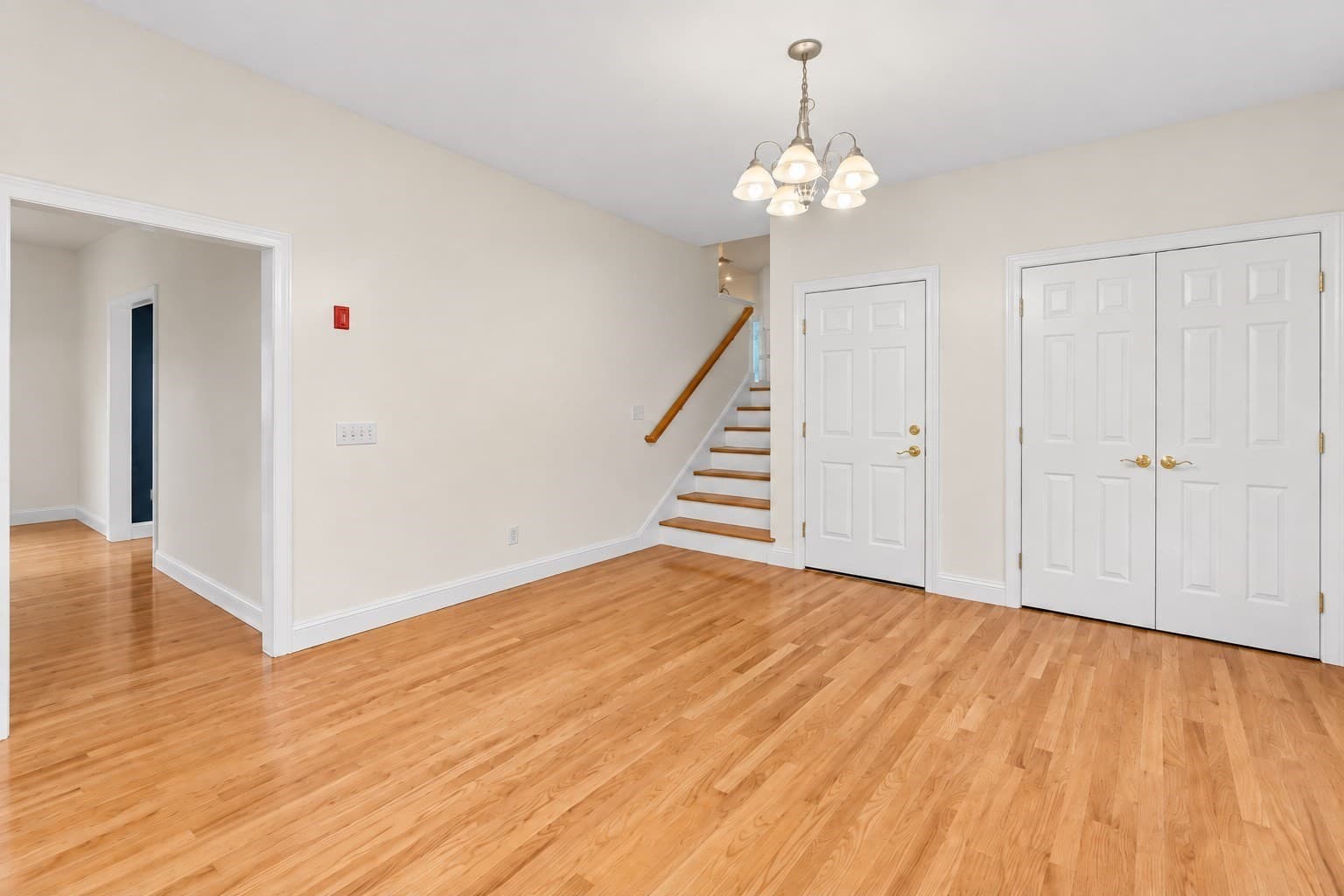Single Family Residence at 352 Grafton St, Shrewsbury MA 01545, Shrewsbury, photo 10 of 42