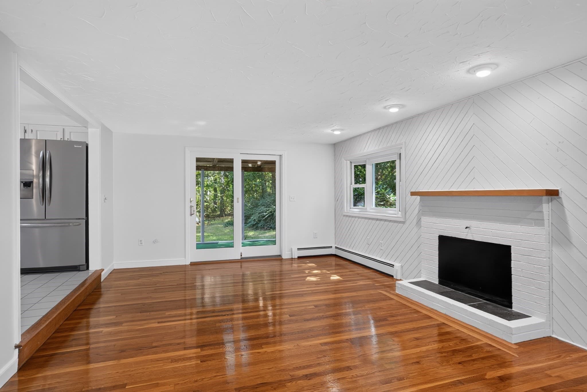 Single Family Residence at 22 Coolidge Cir, Northborough MA 01532, Northborough, photo 9 of 31