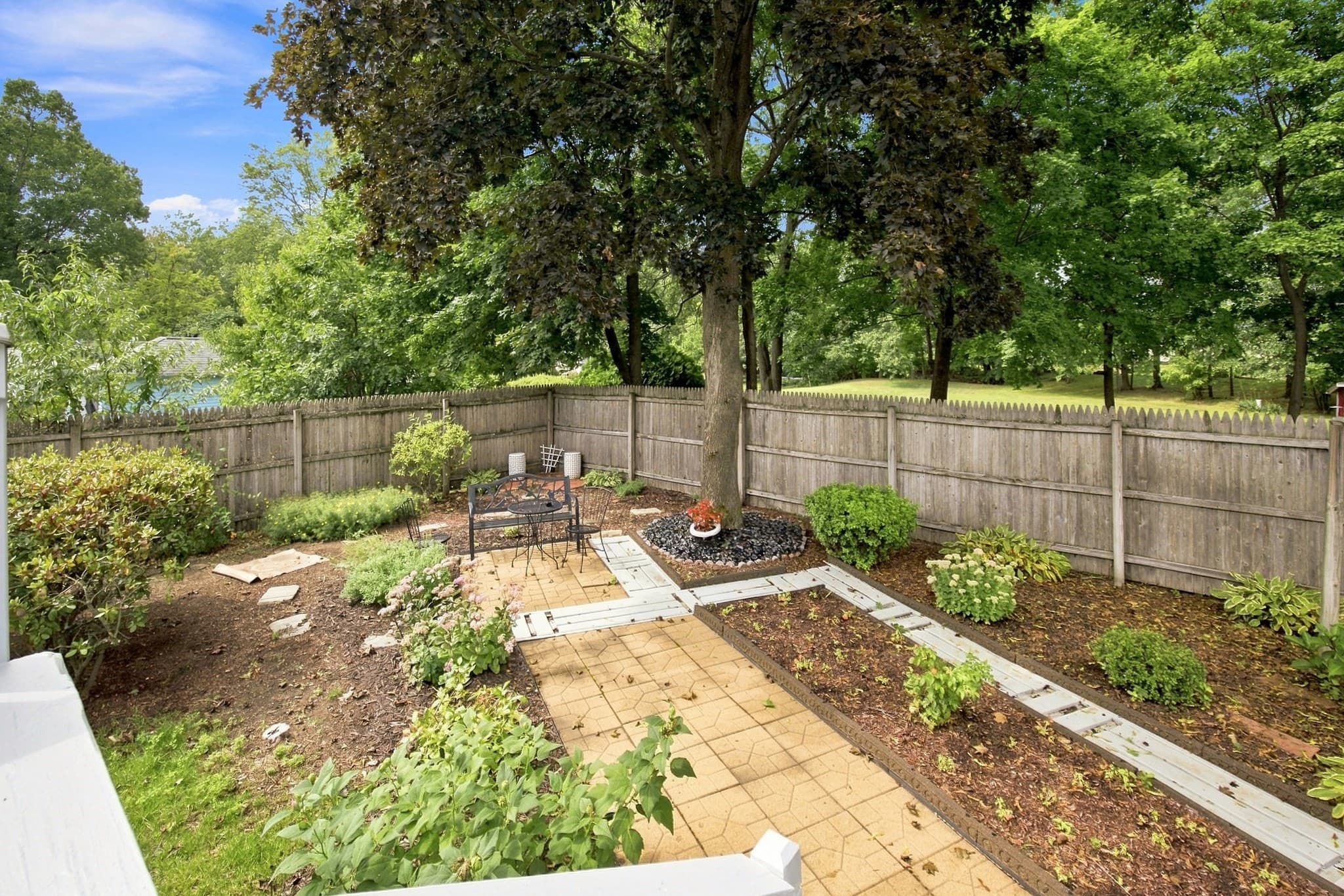 Single Family Residence at 60 Brickett St, Springfield MA 01119, Springfield, photo 21 of 29