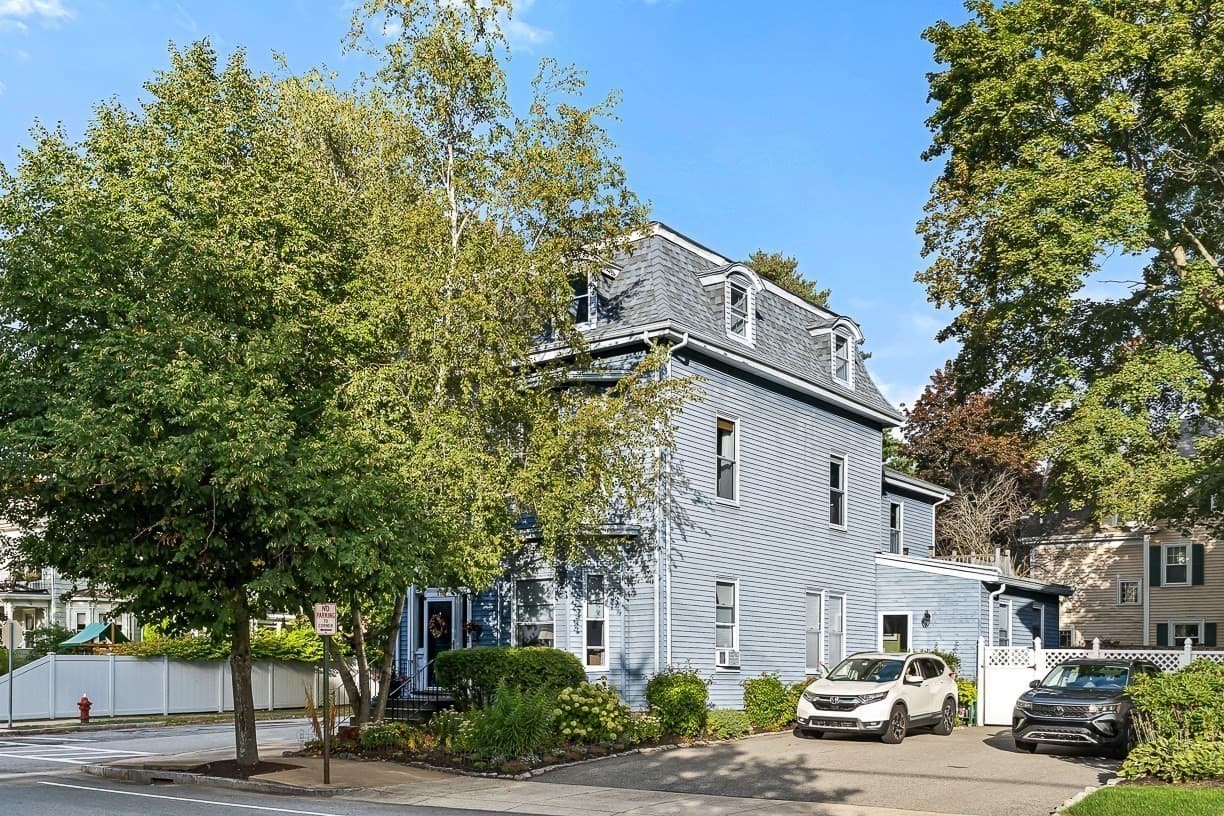 Condominium at 189 Washington St # 2, Winchester MA 01890, Winchester, photo 2 of 38