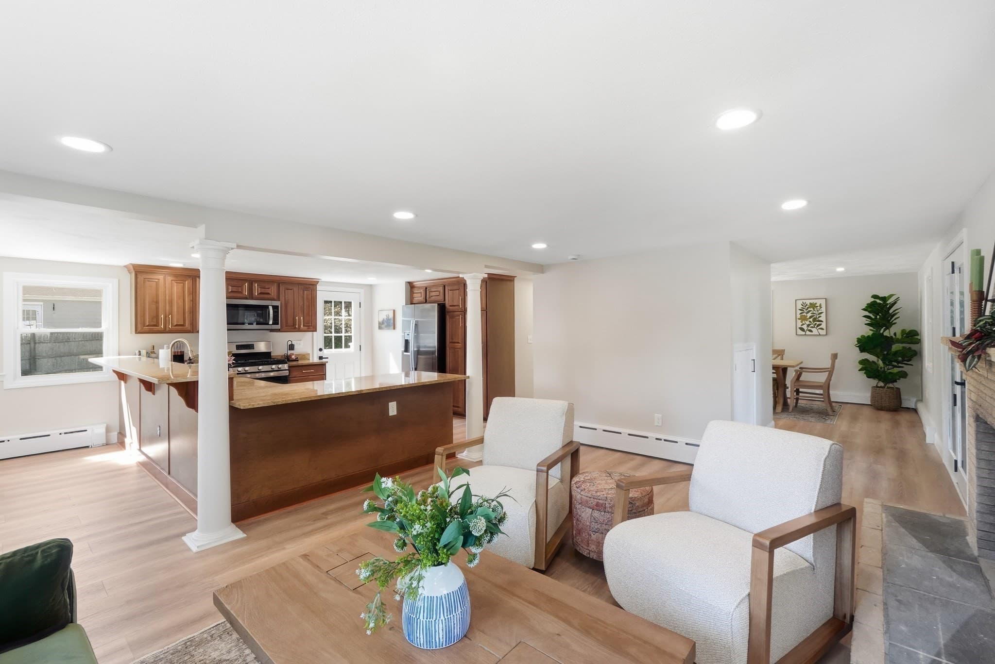 Single Family Residence at 98 Towne Way, Marshfield MA 02050, Marshfield, photo 6 of 41