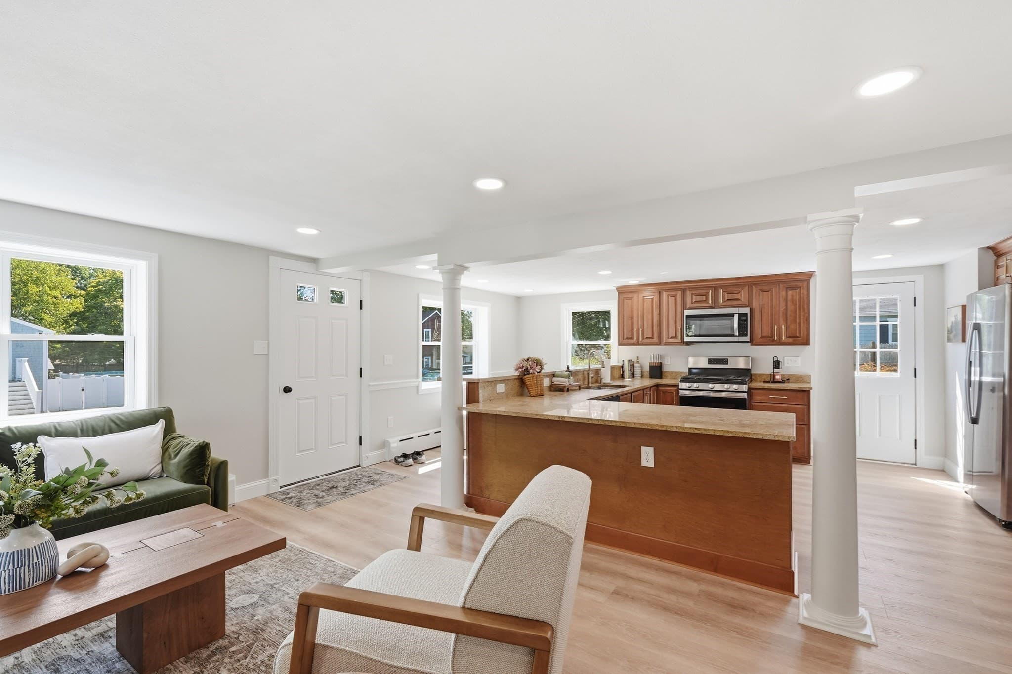 Single Family Residence at 98 Towne Way, Marshfield MA 02050, Marshfield, photo 10 of 41