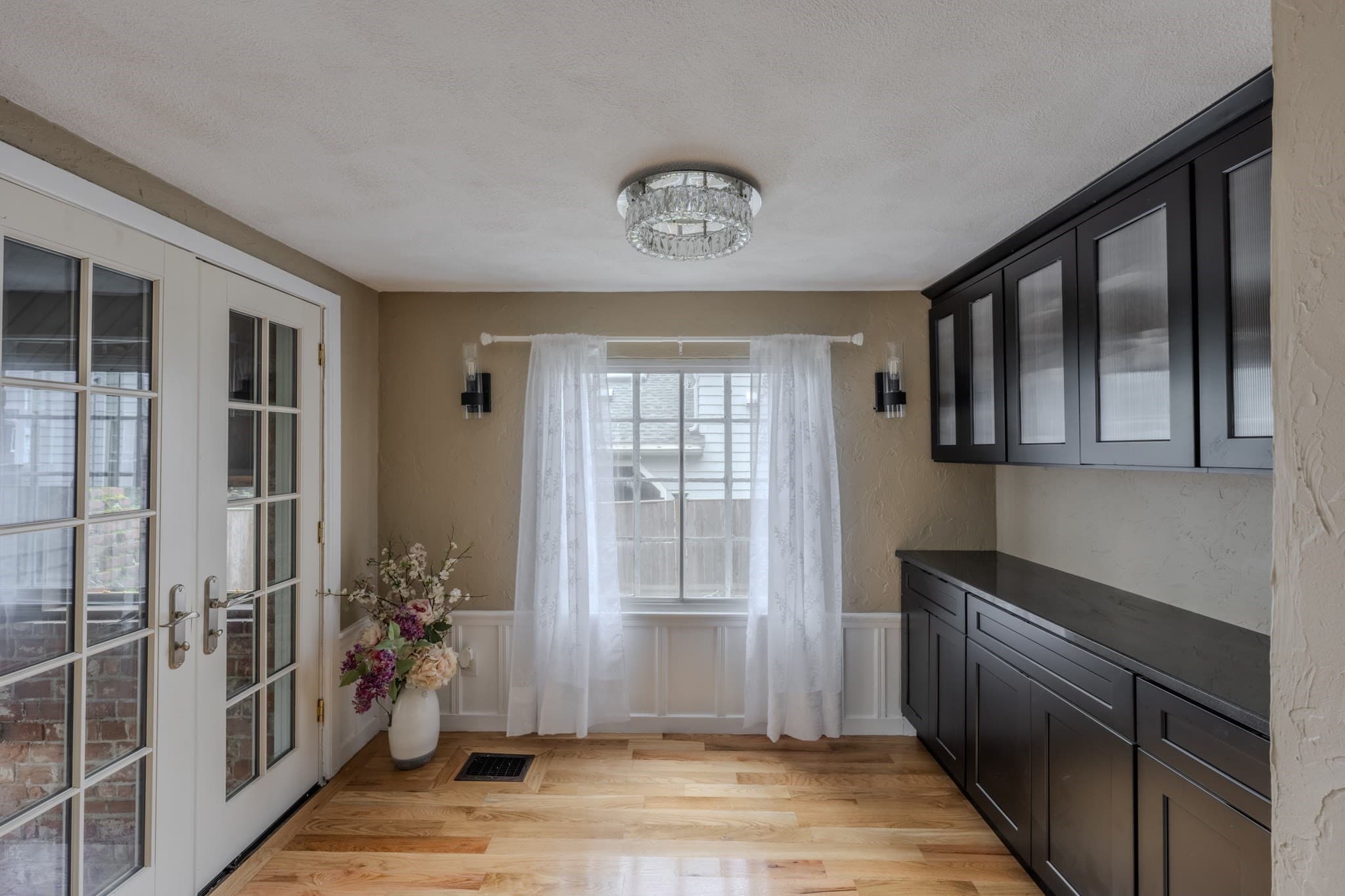 Single Family Residence at 55 Burrell St, Melrose MA 02176, Melrose, photo 9 of 42