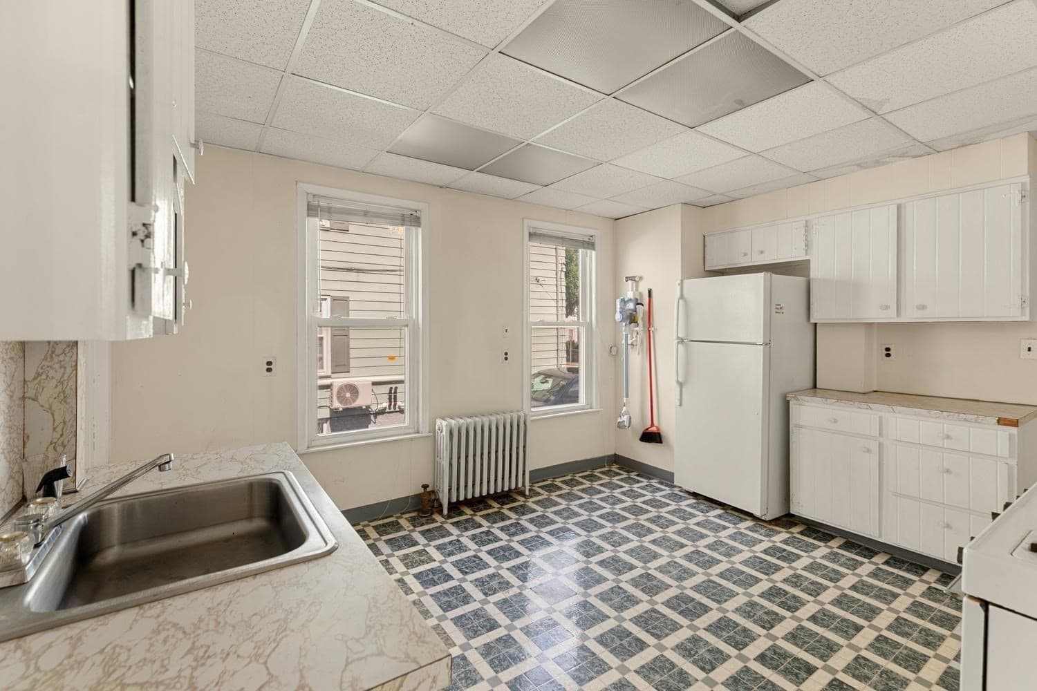 2 Family - 2 Units Up/Down at 17 Rush St., Somerville MA 02145, Somerville, photo 12 of 31