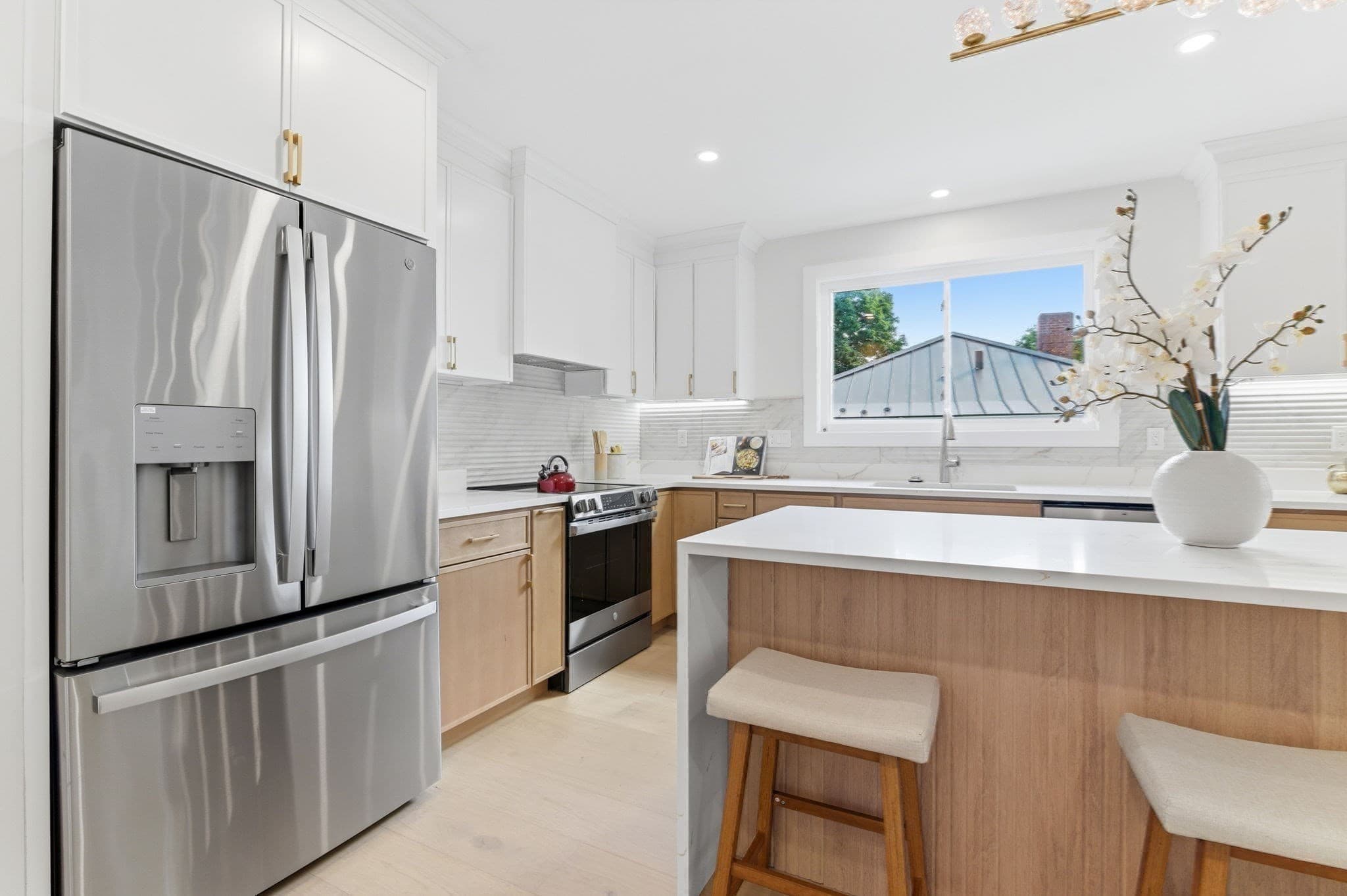 Single Family Residence at 8 Guild St, Medford MA 02155, Medford, photo 6 of 41