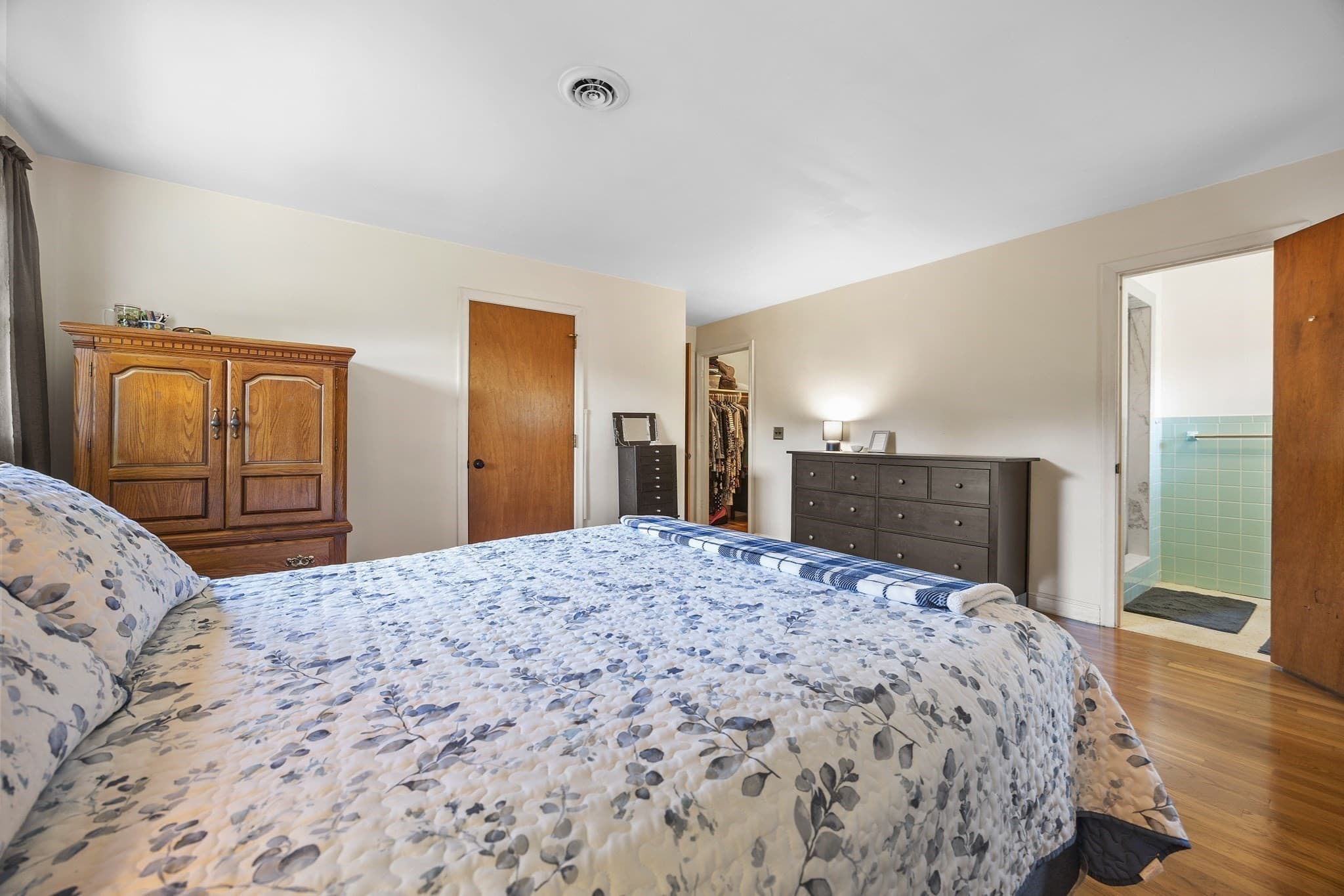 Single Family Residence at 122 Westwood Dr, Whitman MA 02382, Whitman, photo 17 of 36
