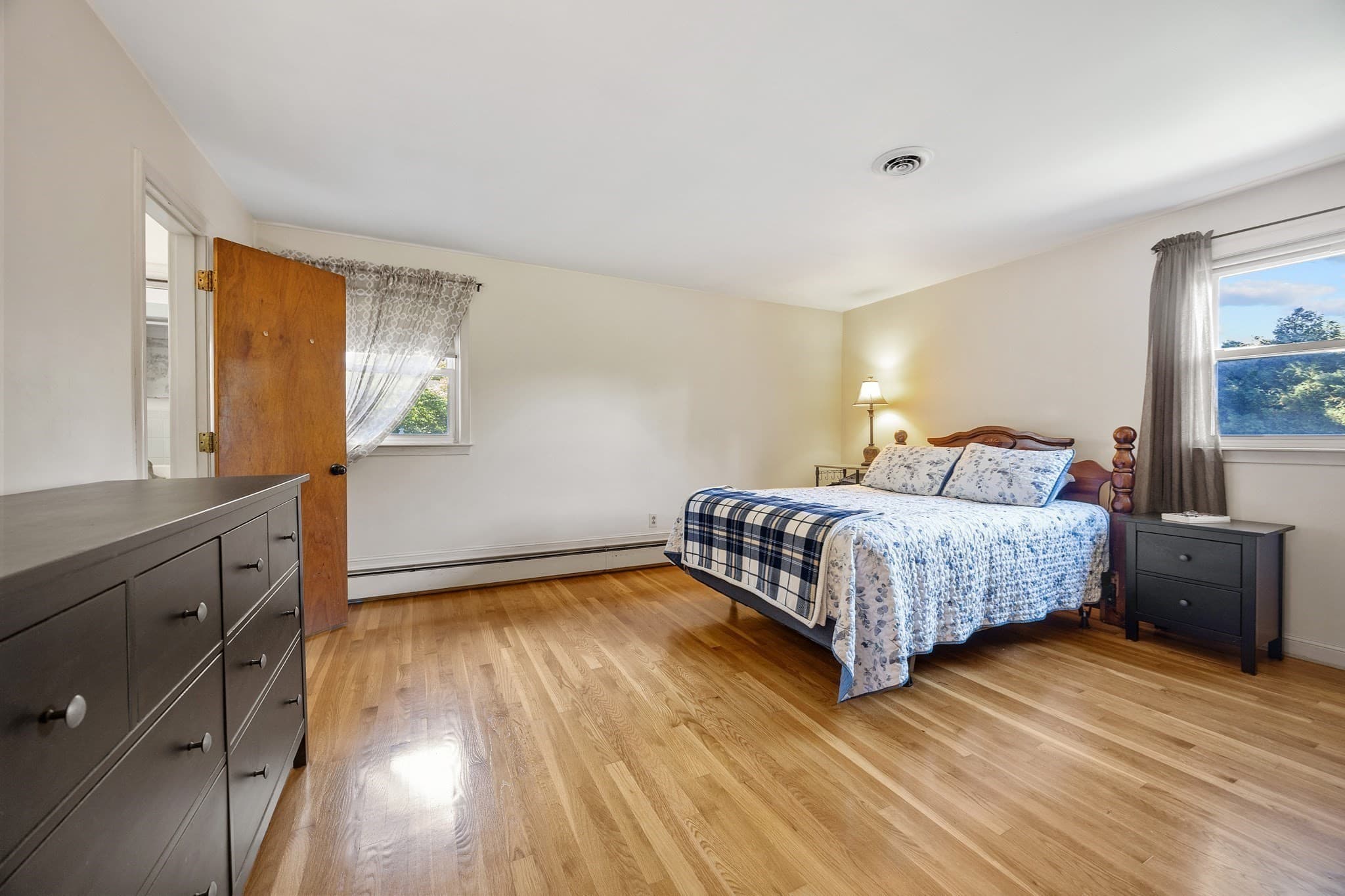Single Family Residence at 122 Westwood Dr, Whitman MA 02382, Whitman, photo 16 of 36