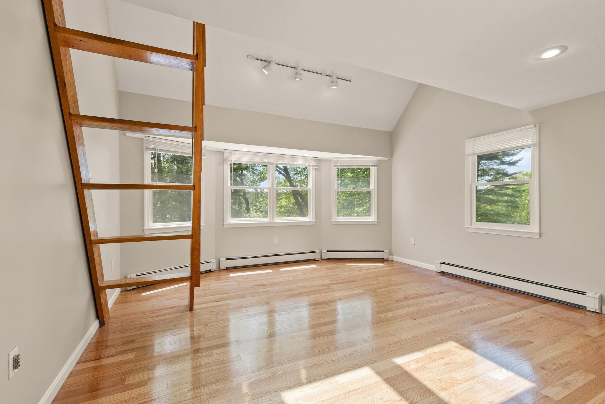 Single Family Residence at 10 Fairway Dr, Groton MA 01450, Groton, photo 24 of 42