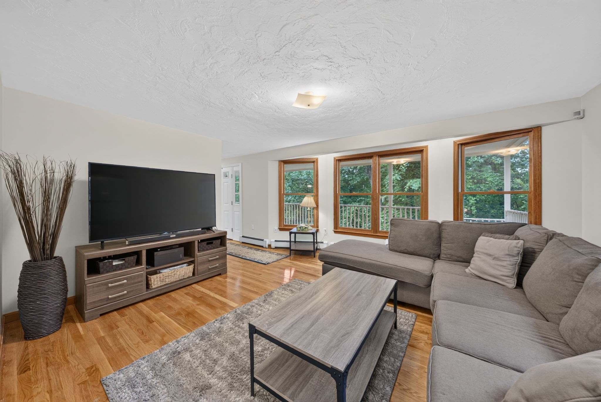 Single Family Residence at 10 Fairway Dr, Groton MA 01450, Groton, photo 4 of 42