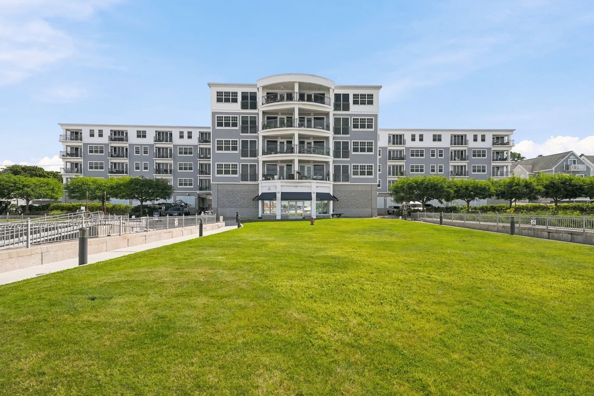 Condominium at 550 Pleasant St # 201, Winthrop MA 02152, Winthrop, photo 23 of 29