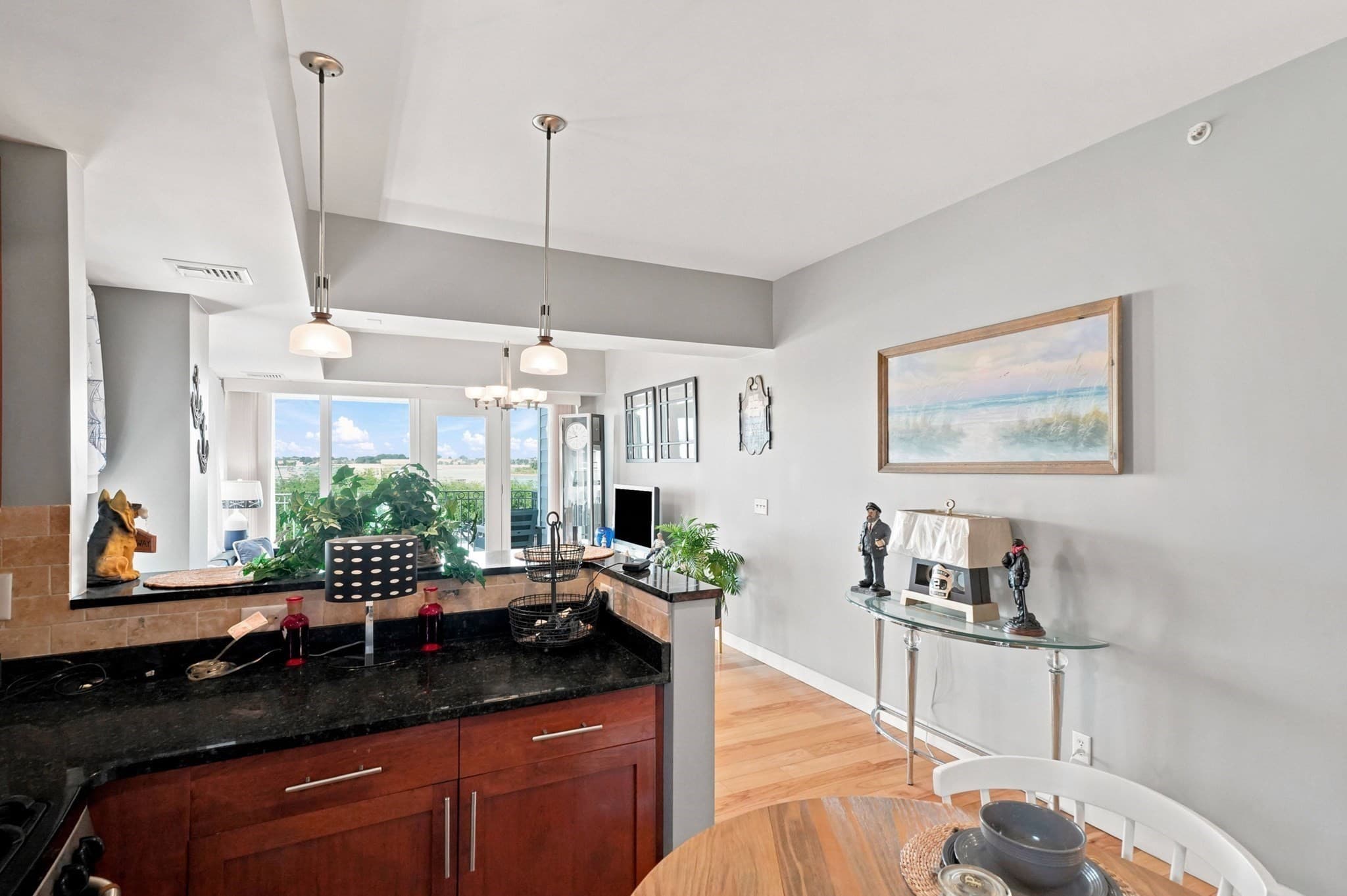 Condominium at 550 Pleasant St # 201, Winthrop MA 02152, Winthrop, photo 10 of 29