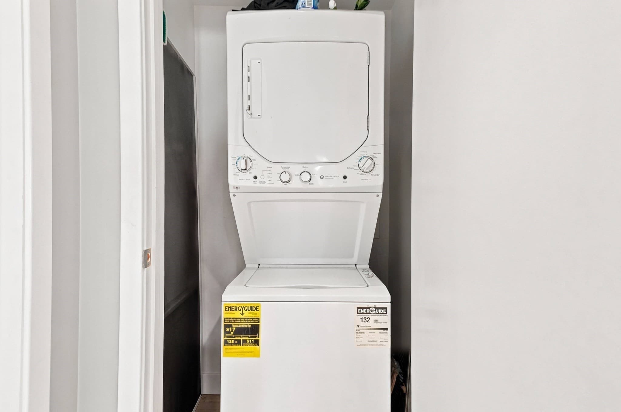 Condominium at 550 Pleasant St # 201, Winthrop MA 02152, Winthrop, photo 19 of 29