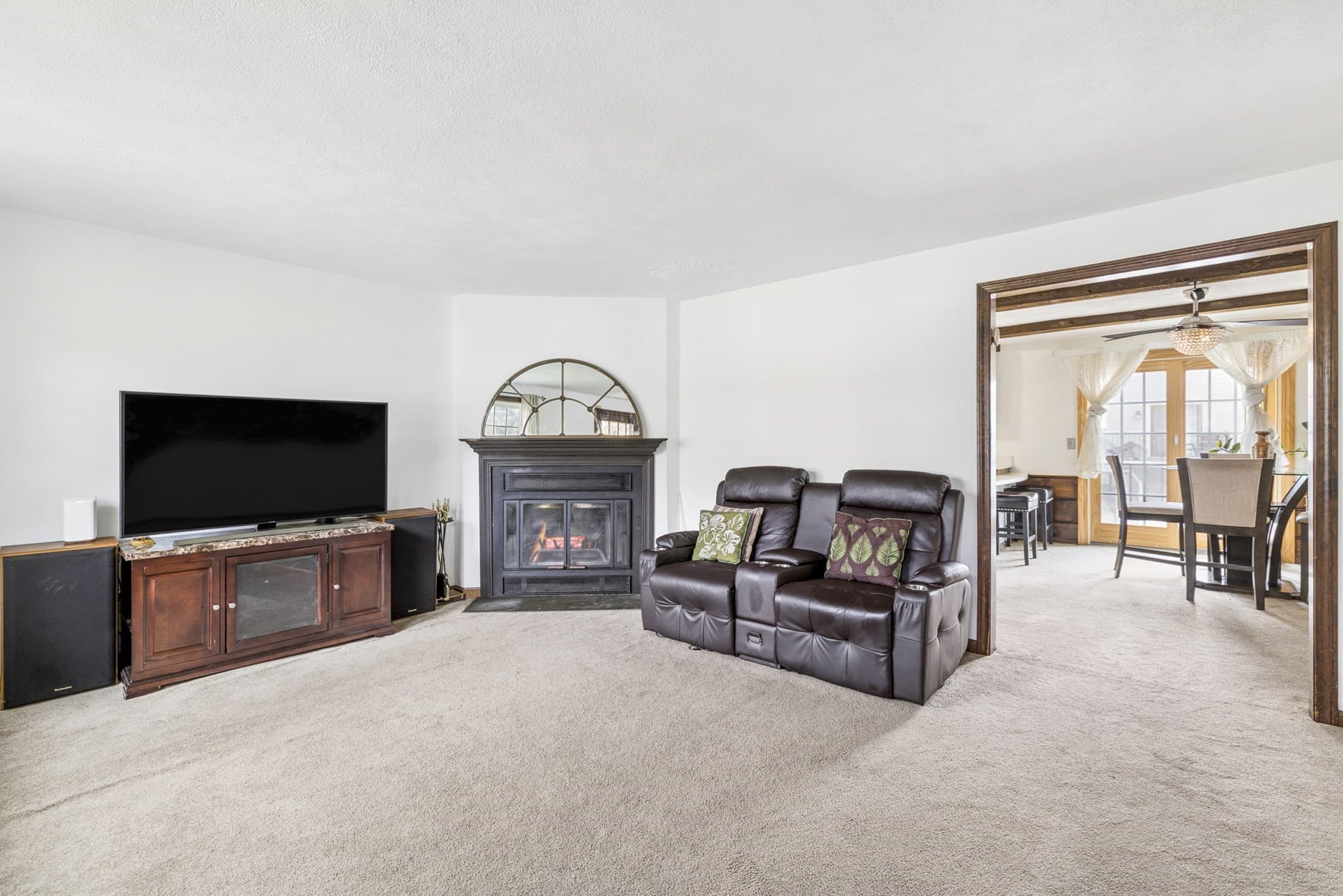 Condominium at 47 Prescott Dr # 47, Chelmsford MA 01863, Chelmsford, photo 2 of 37