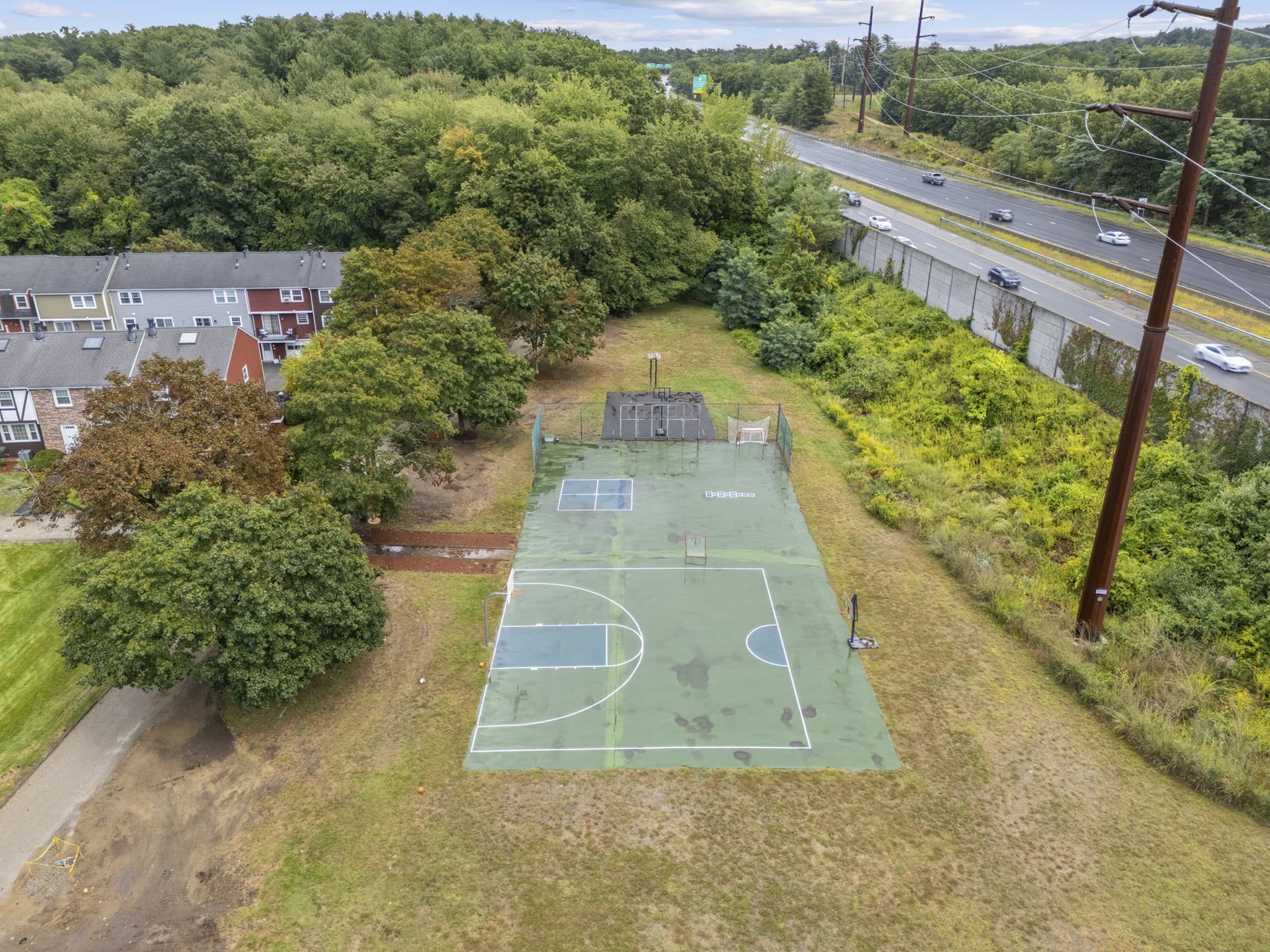 Condominium at 47 Prescott Dr # 47, Chelmsford MA 01863, Chelmsford, photo 36 of 37