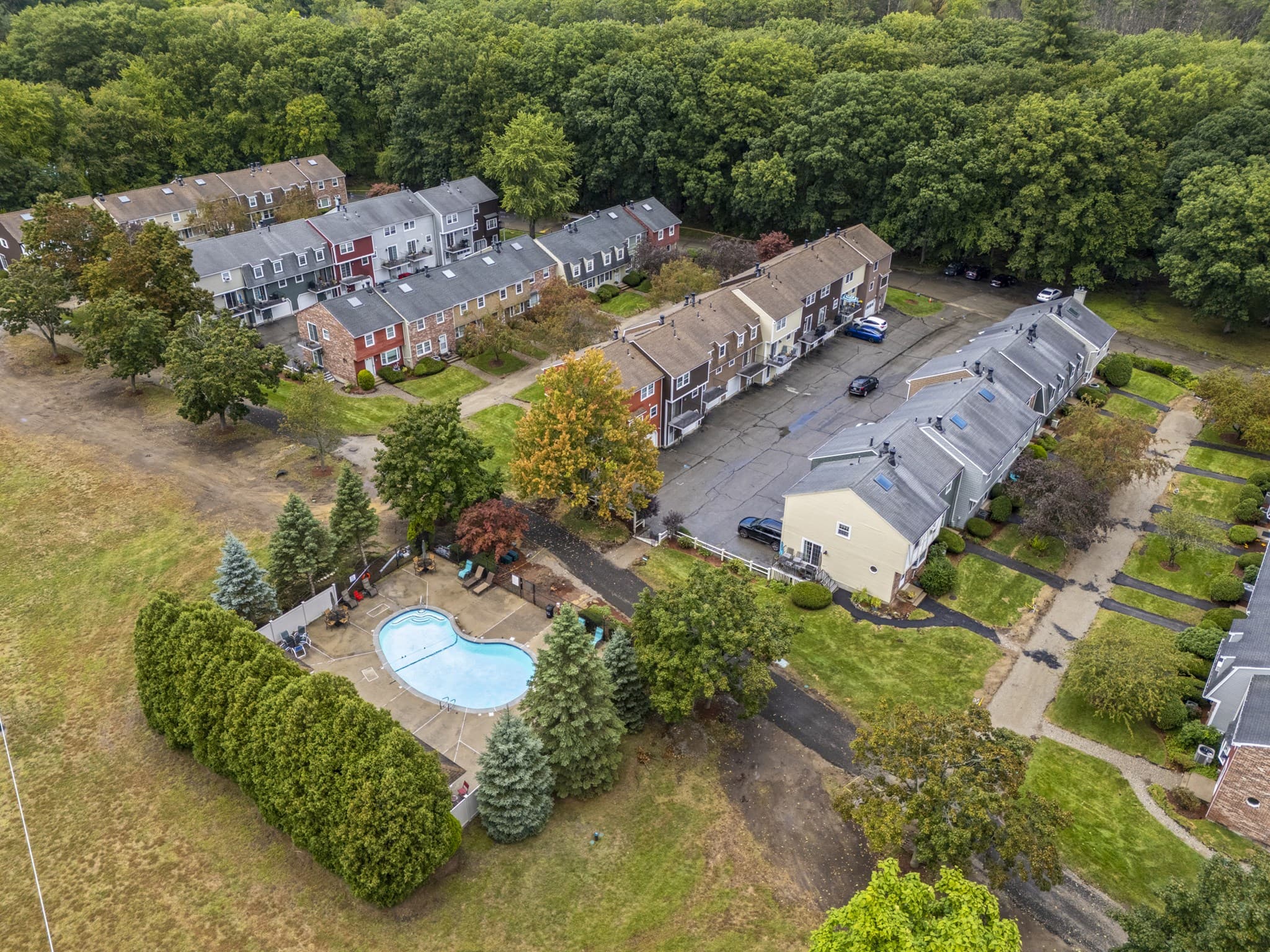 Condominium at 47 Prescott Dr # 47, Chelmsford MA 01863, Chelmsford, photo 33 of 37