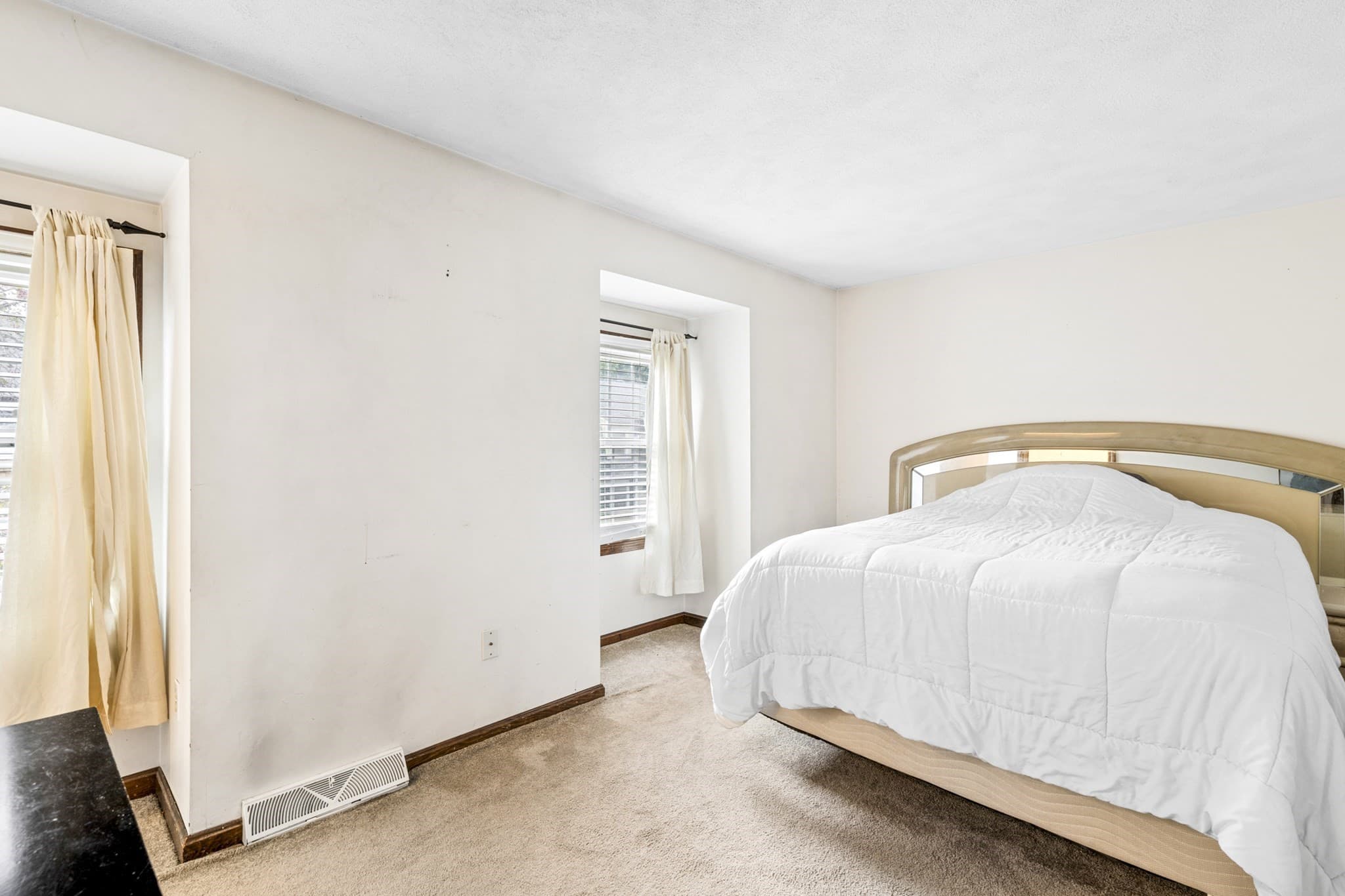 Condominium at 47 Prescott Dr # 47, Chelmsford MA 01863, Chelmsford, photo 18 of 37