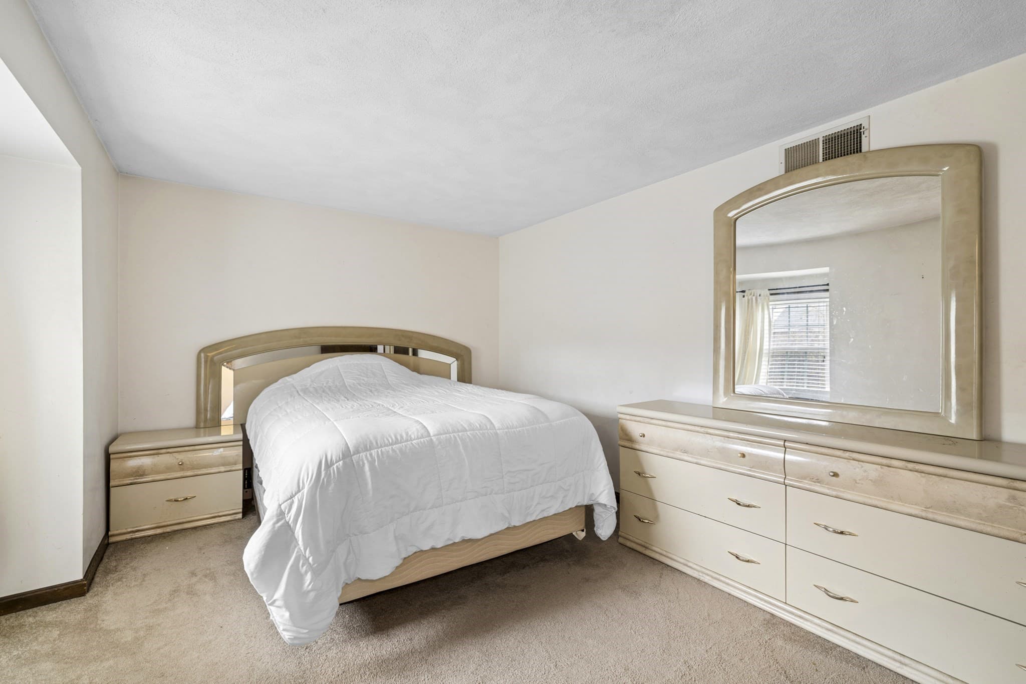 Condominium at 47 Prescott Dr # 47, Chelmsford MA 01863, Chelmsford, photo 19 of 37