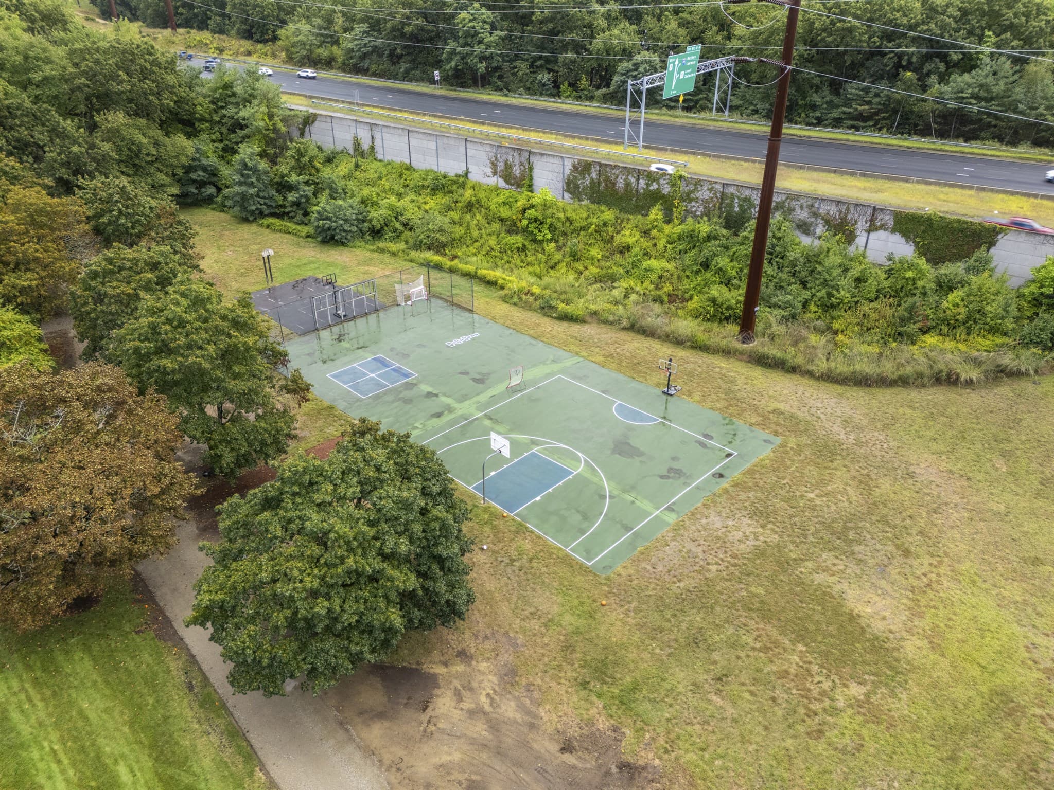Condominium at 47 Prescott Dr # 47, Chelmsford MA 01863, Chelmsford, photo 35 of 37