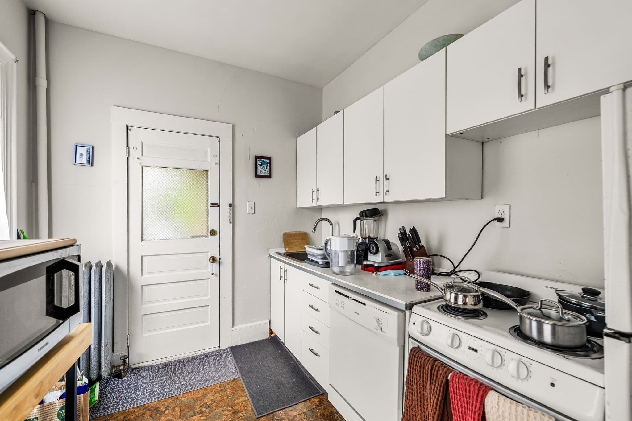 3 Family at 45 Varney St, Lowell MA 01854, Lowell, photo 12 of 39