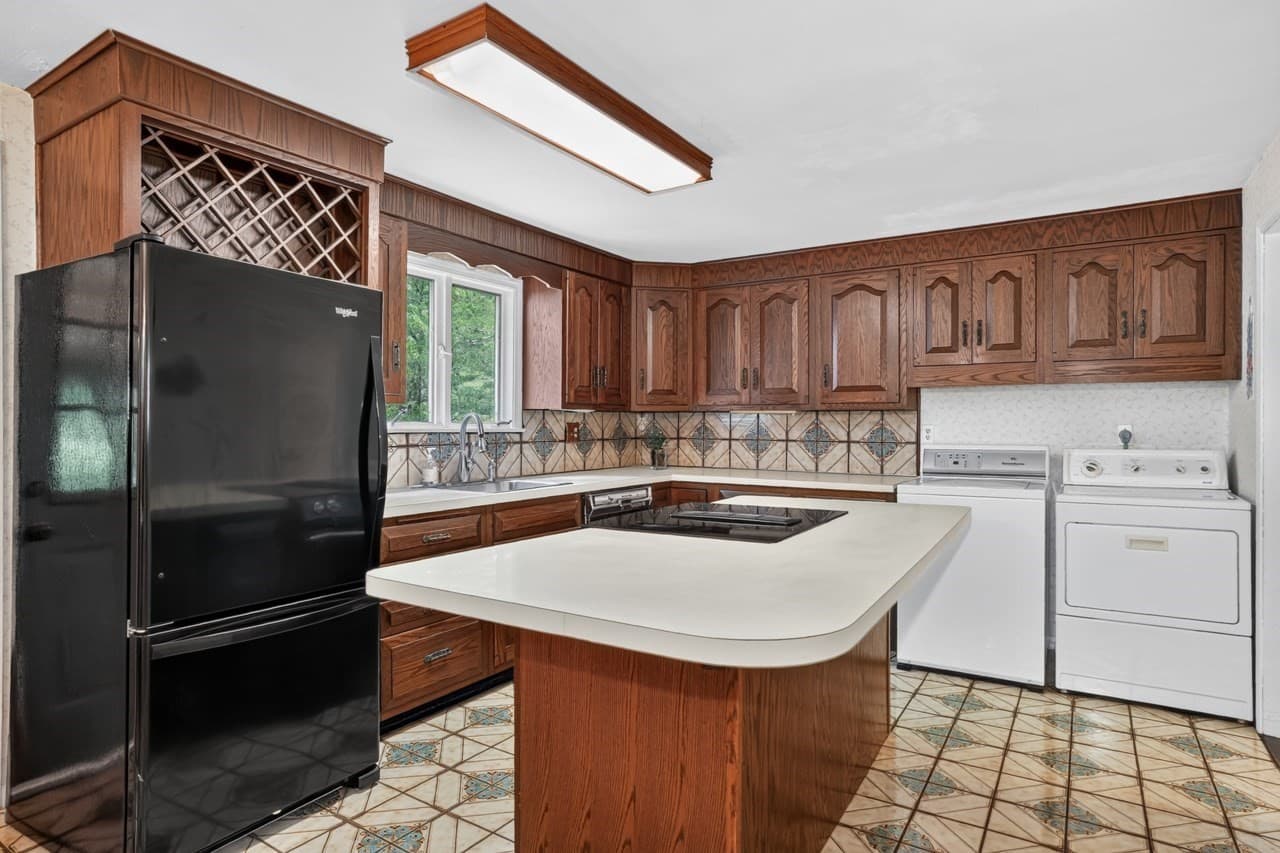 Single Family Residence at 801 Winter St, Holliston MA 01746, Holliston, photo 7 of 34